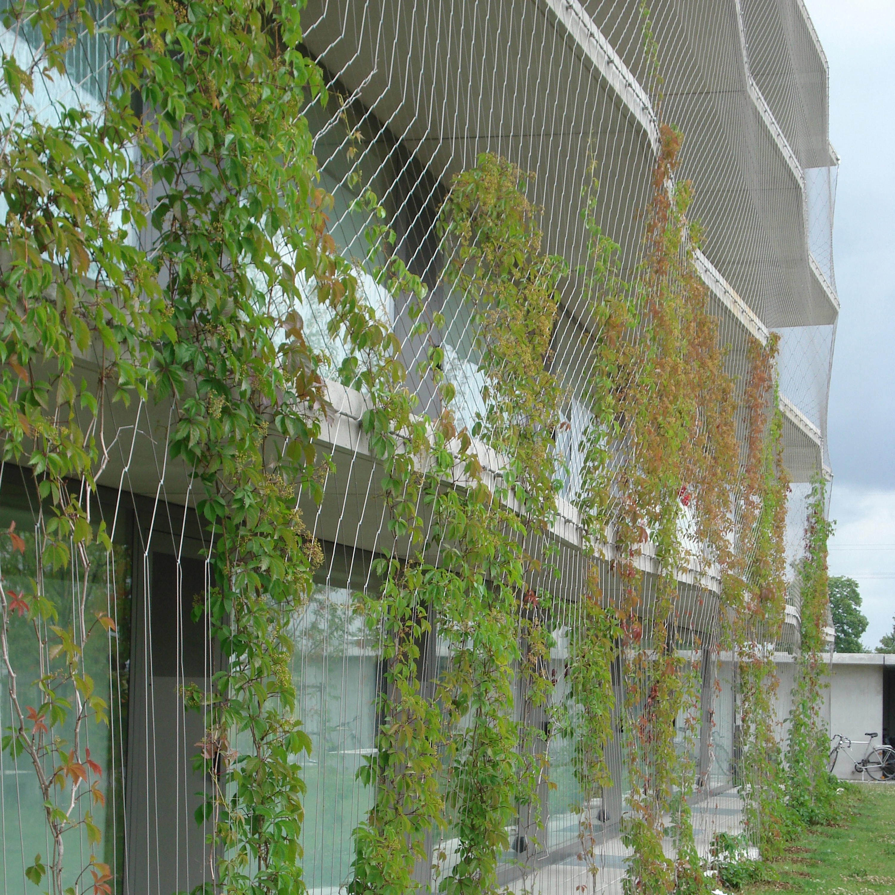 Display product X-TEND | Facades from manufacturer Carl Stahl ARC