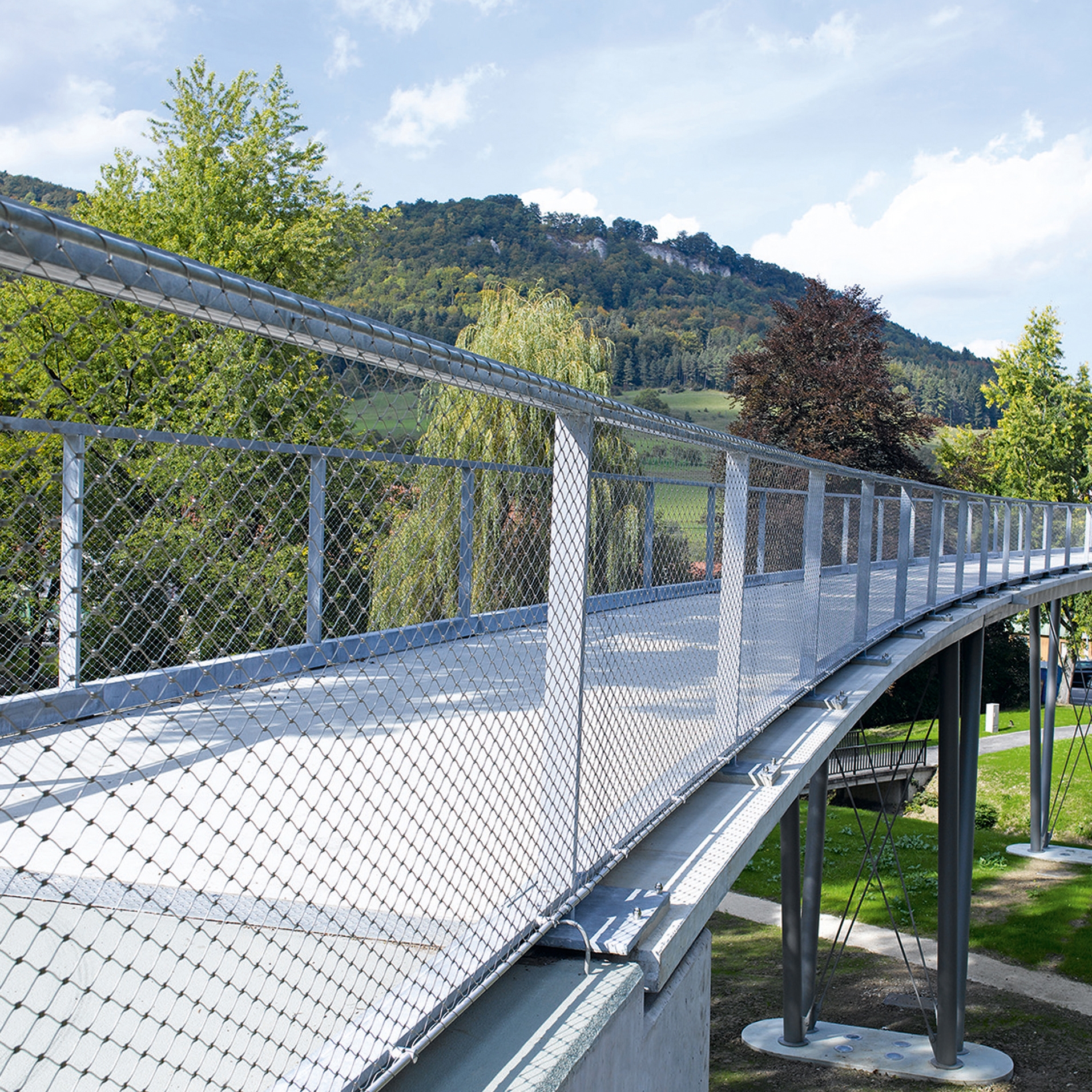 Display product X-TEND | Railing infill for bridges from manufacturer Carl Stahl ARC