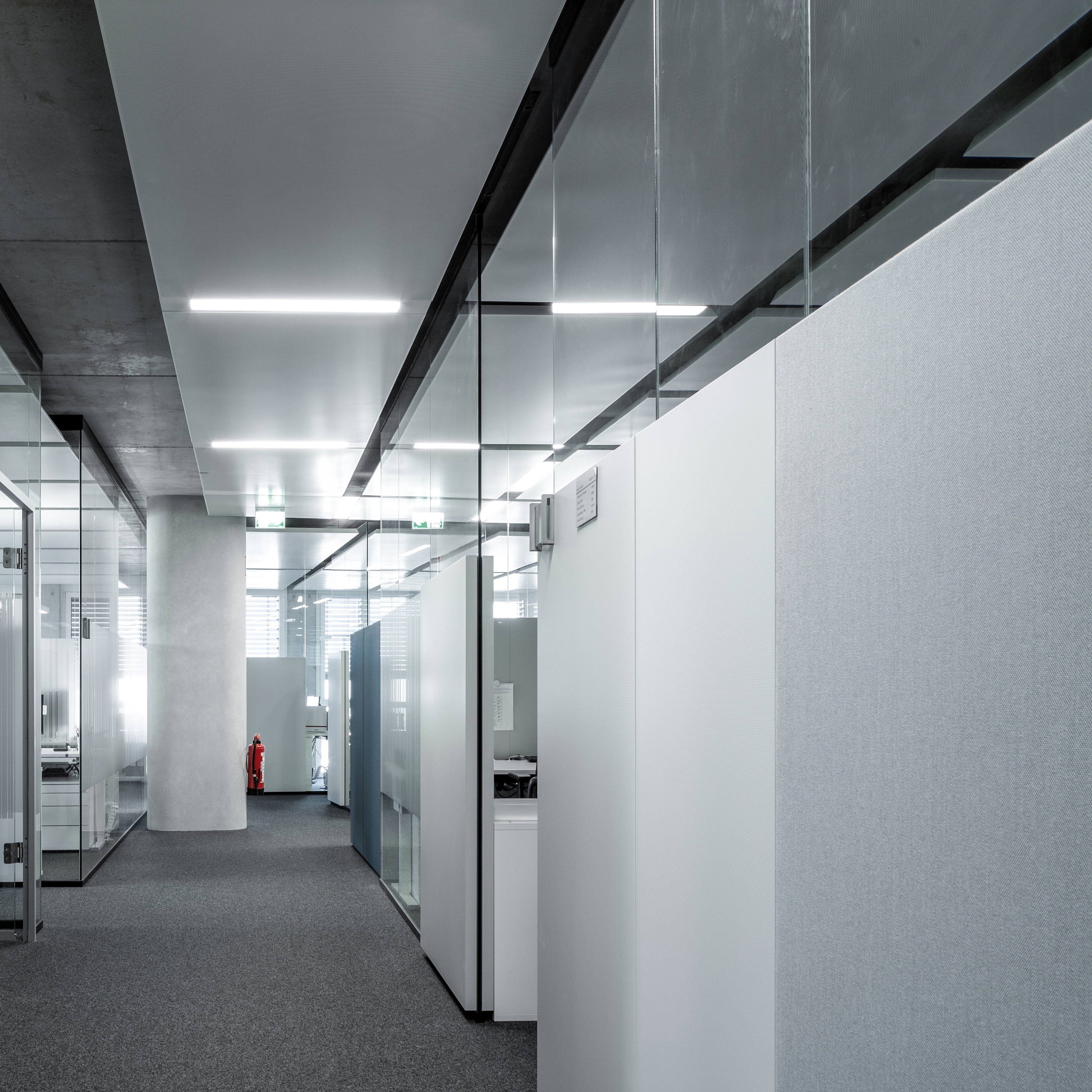 Vertoon produk Lindner Plus Acoustic van vervaardiger Lindner Group
