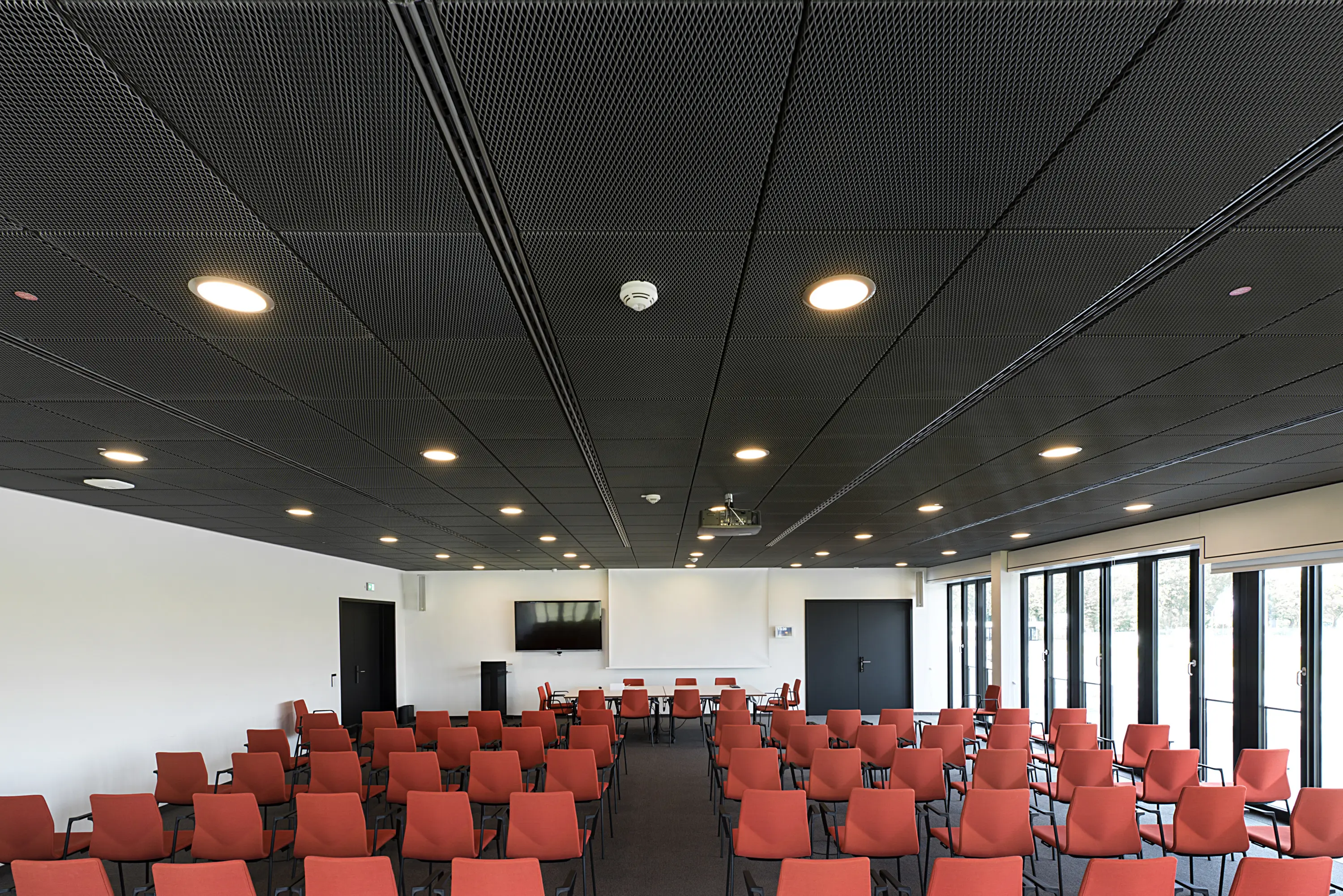 Lindner Group - LMD-St 213