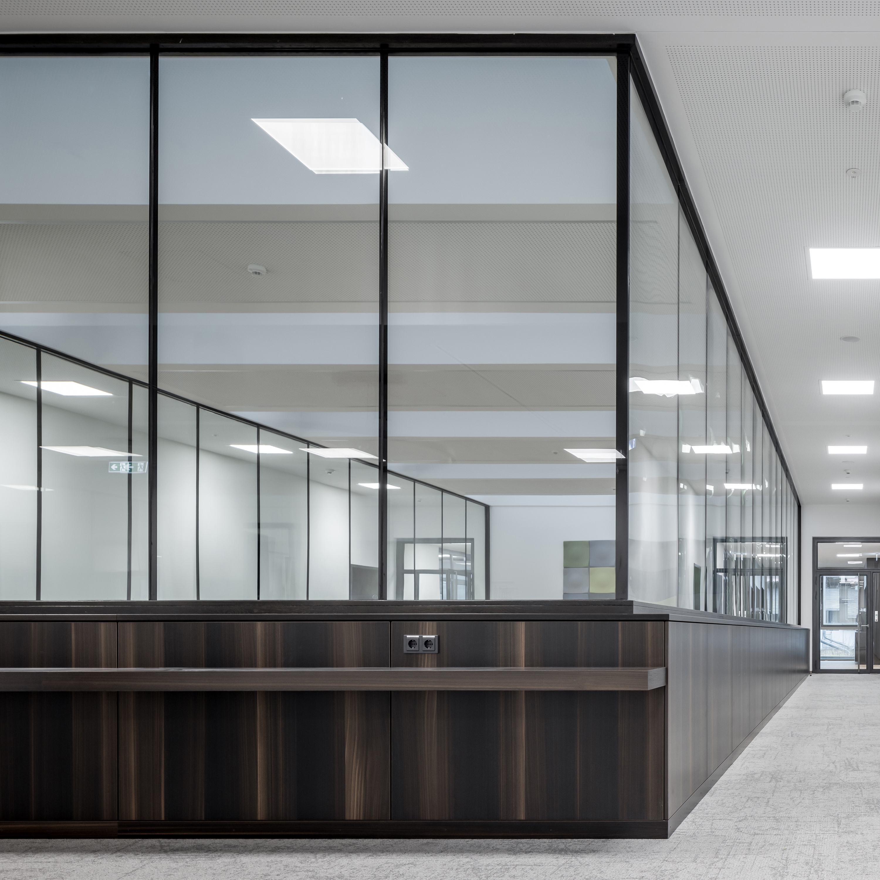 Vertoon produk Lindner Life Fire van vervaardiger Lindner Group