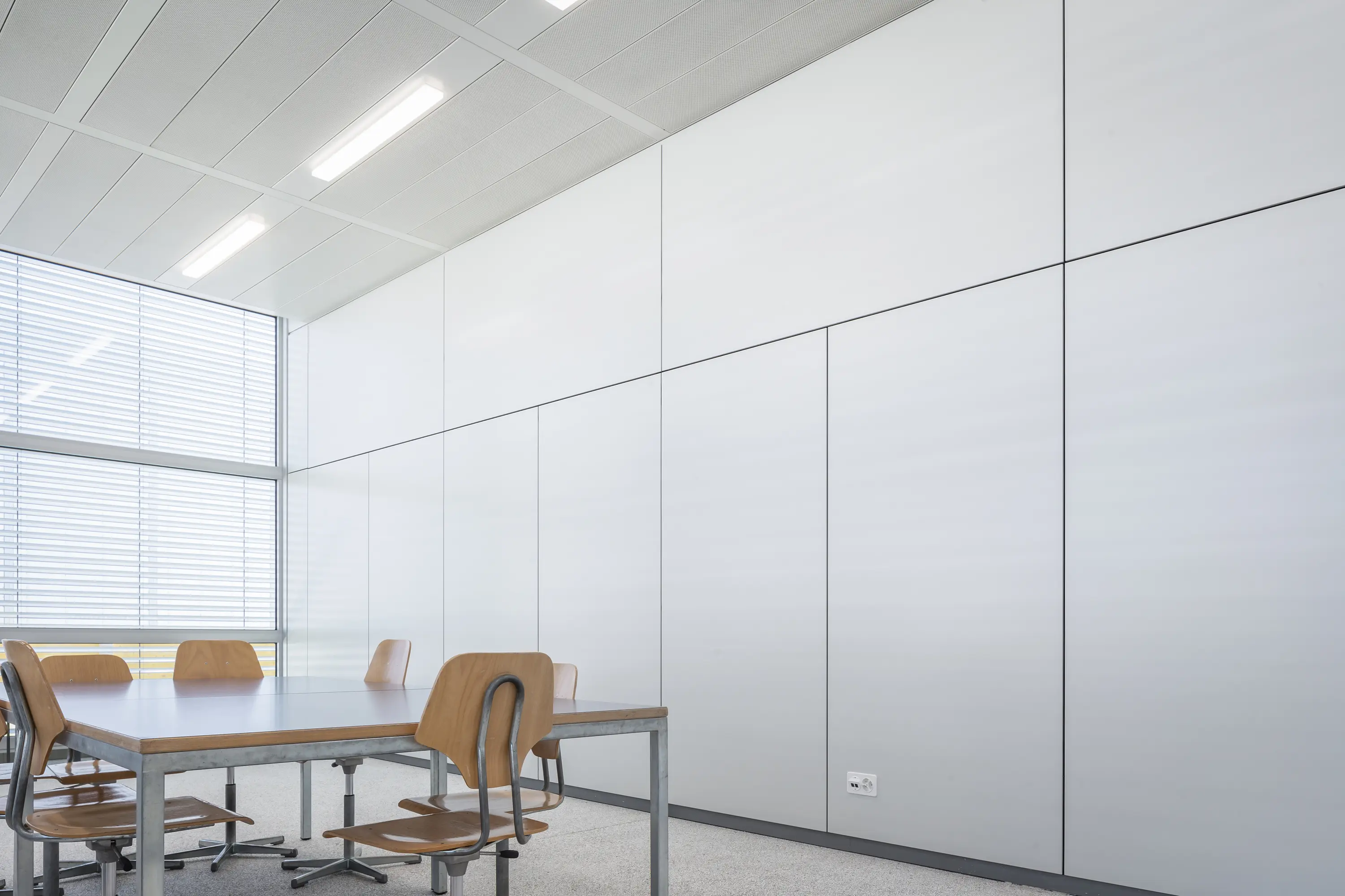 Lindner Group - Lindner Logic 100