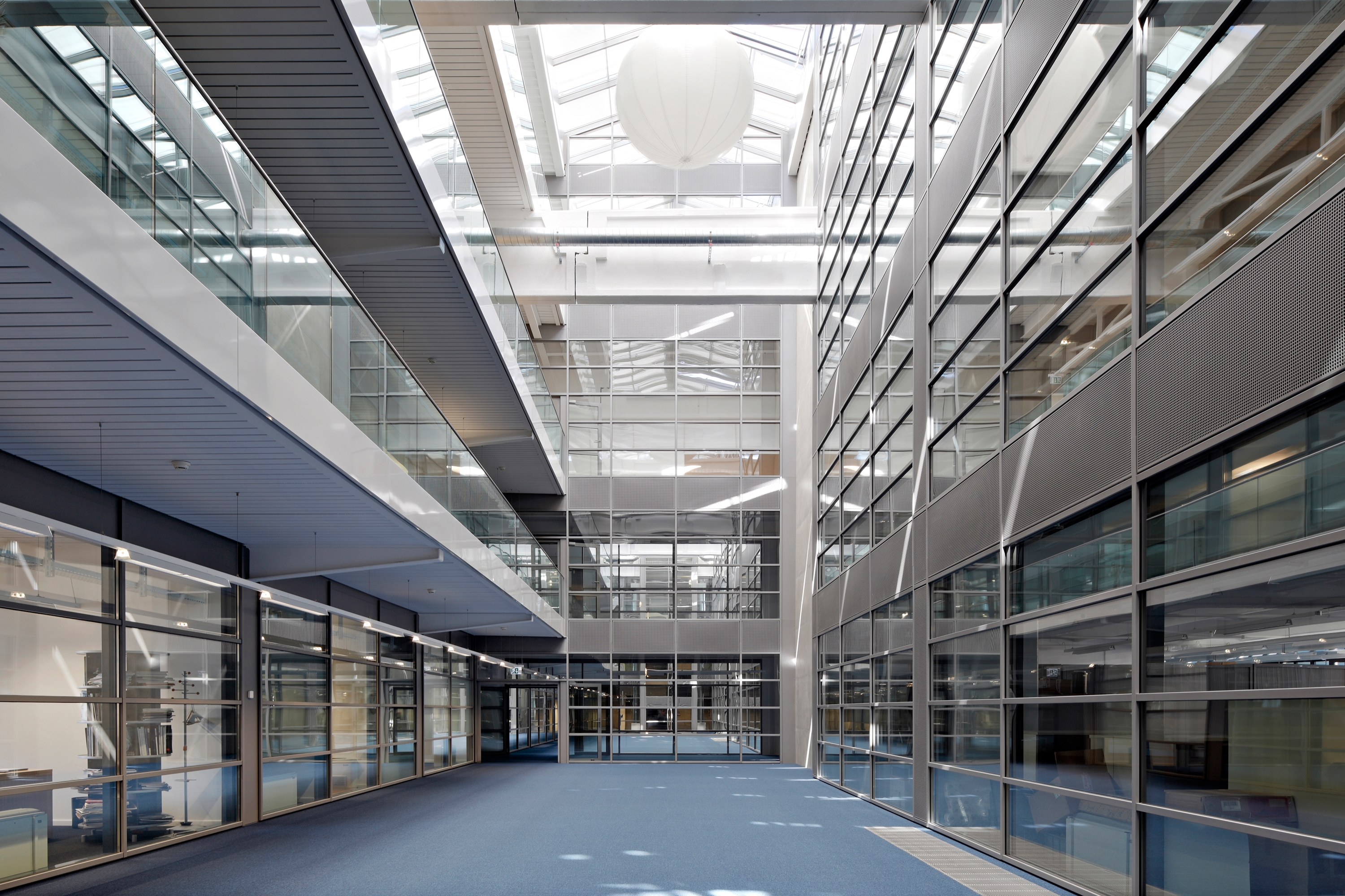 Display product Forster thermfix vario EI30 | Fire-resistant curtain wall from manufacturer Forster Profile Systems