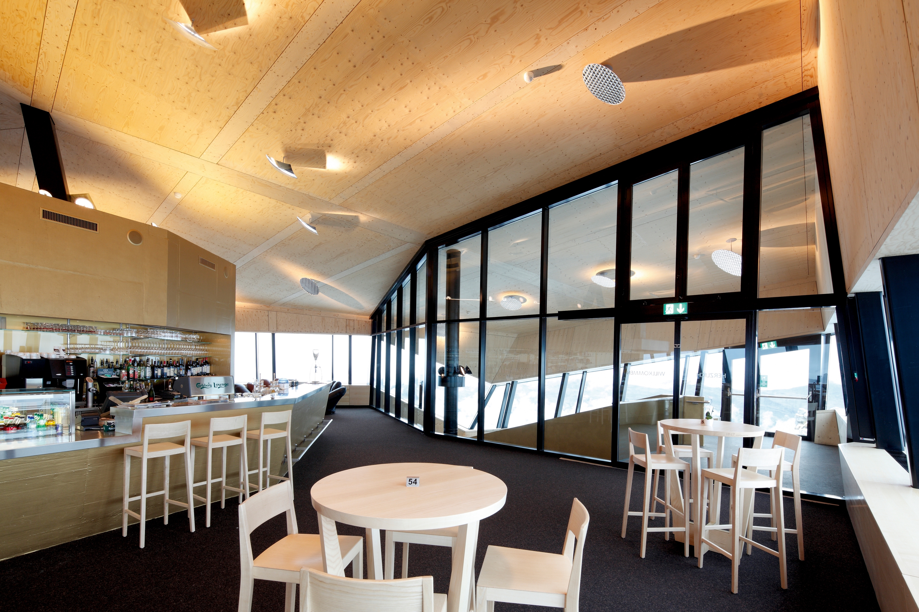 Display product Forster thermfix vario EI30 | Fire-resistant curtain wall from manufacturer Forster Profile Systems