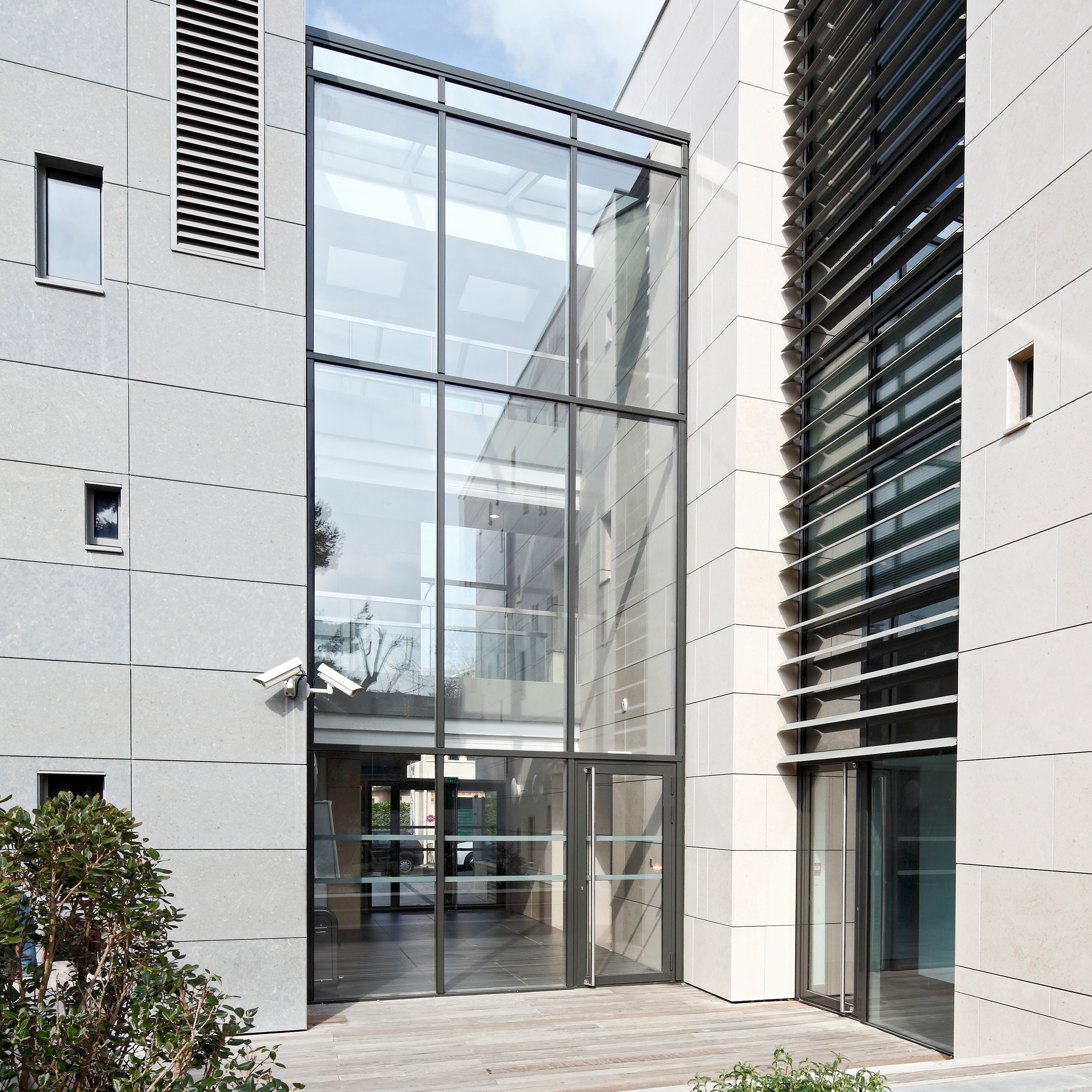 Afficher le produit Forster thermfix vario | Façade à montants/traverses du fabricant Forster Profile Systems