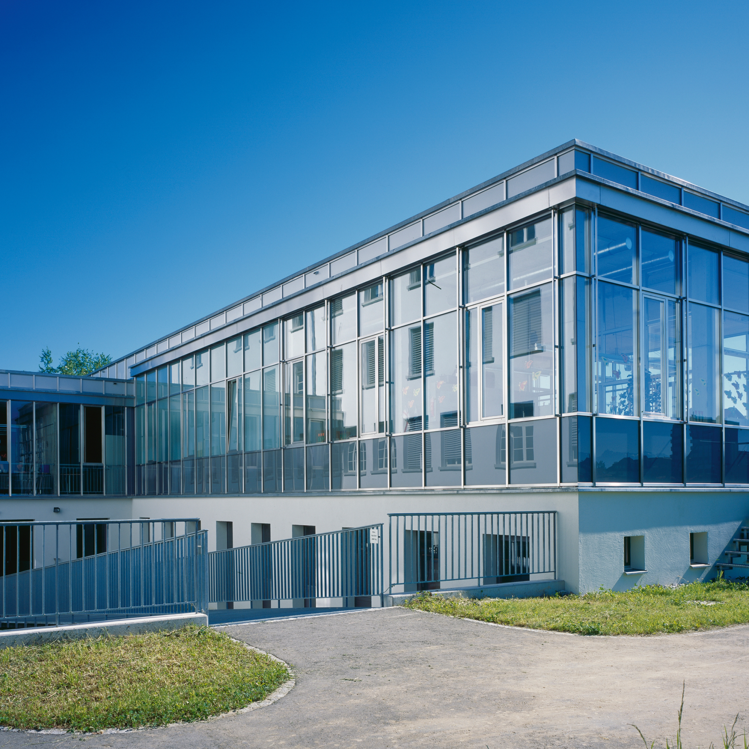 Mostra il prodotto Forster thermfix vario | Facciate a montanti e traversi del produttore Forster Profile Systems