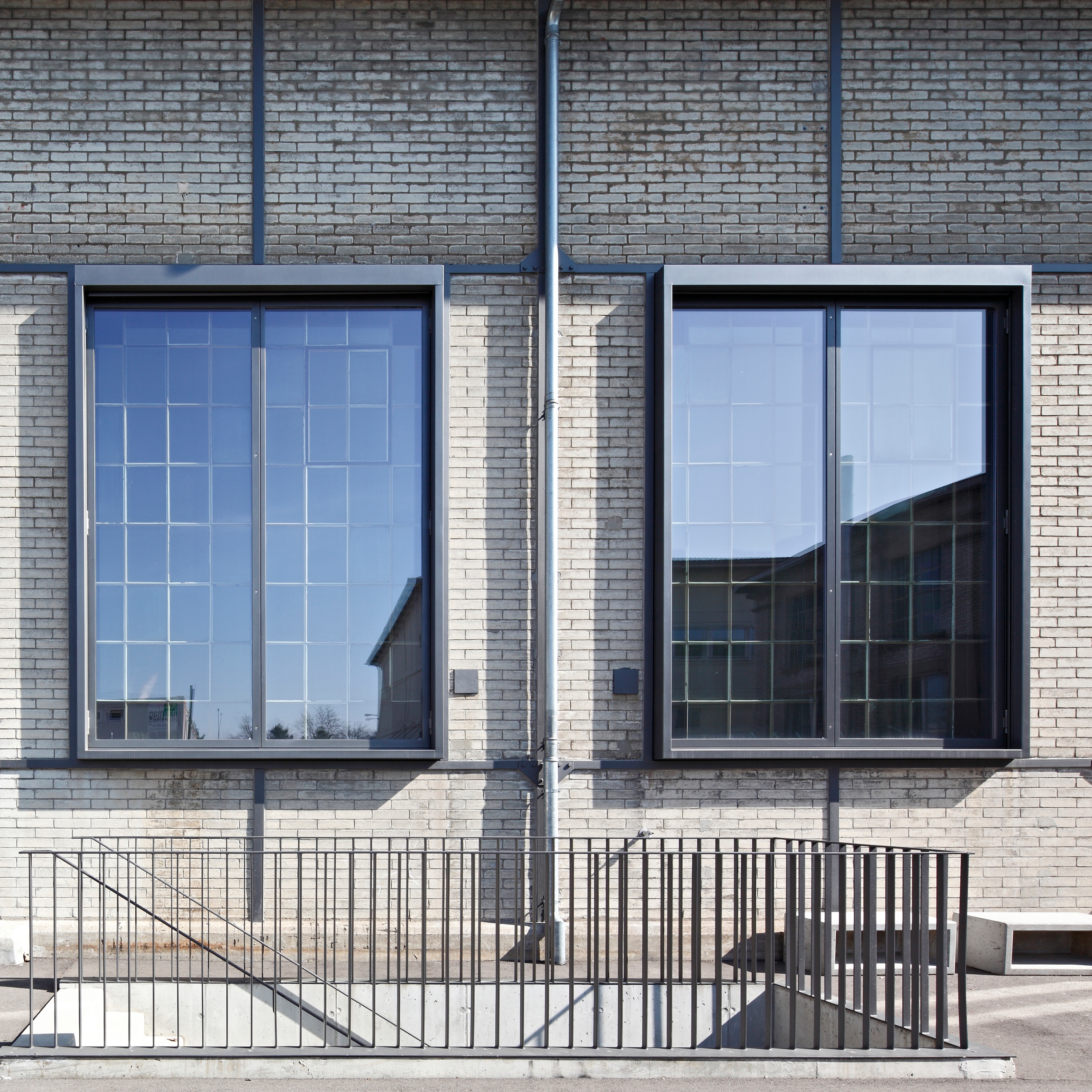 Display product Forster unico XS | Turn/tilt windows from manufacturer Forster Profile Systems