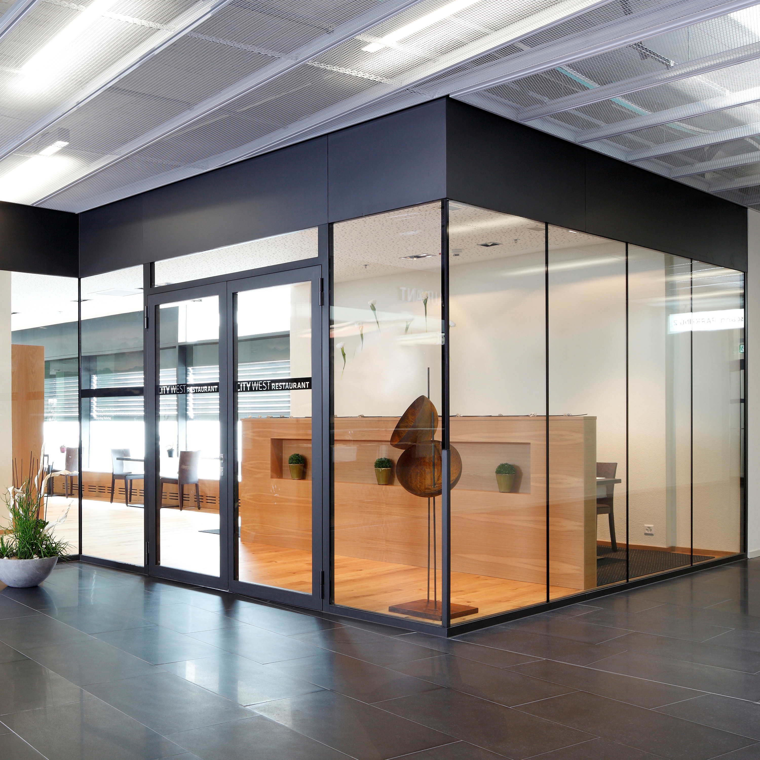 Produkt Forster fuego light EI30 | Brandschutztür des Herstellers Forster Profile Systems anzeigen