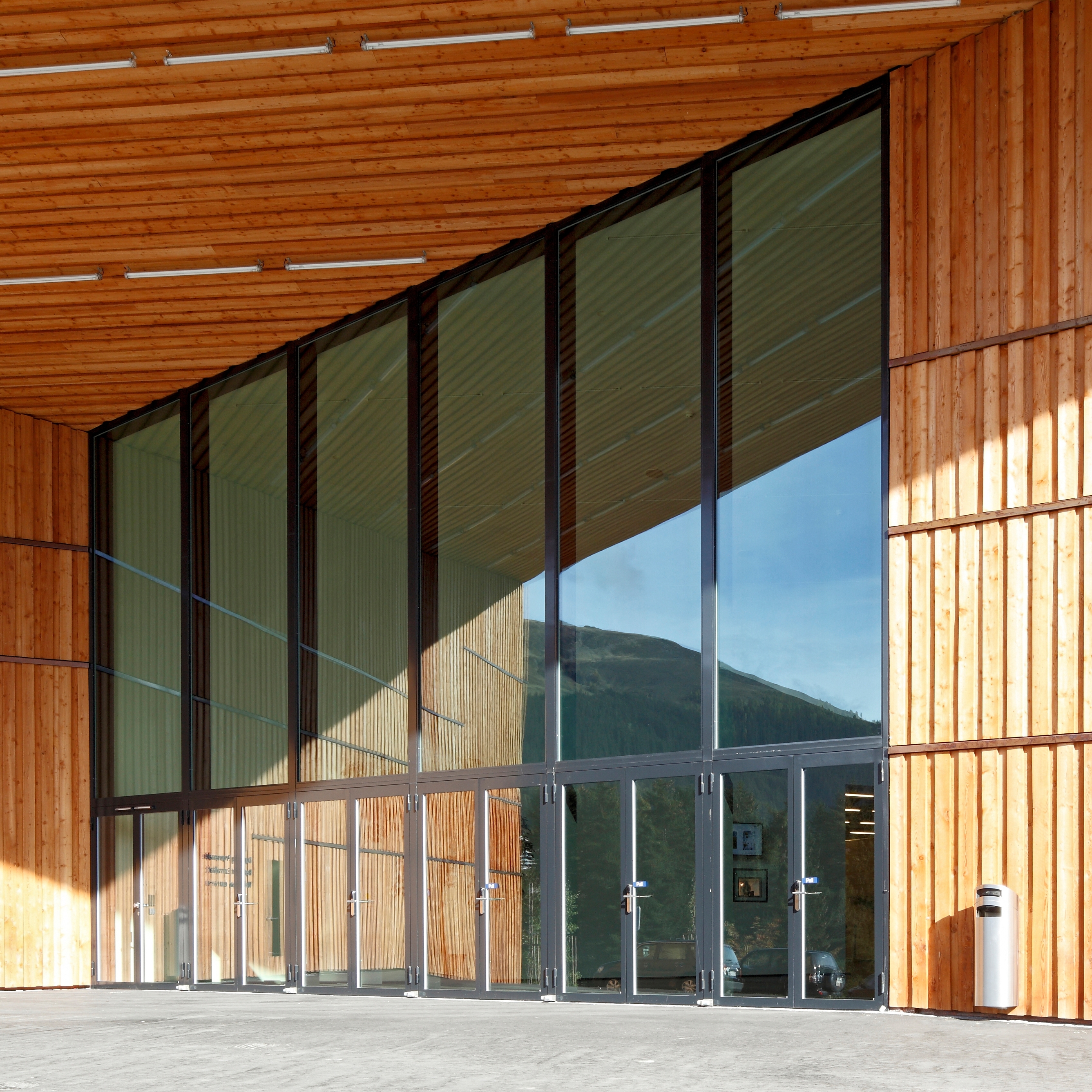 Display product Forster unico | Systems with thermal break from manufacturer Forster Profile Systems