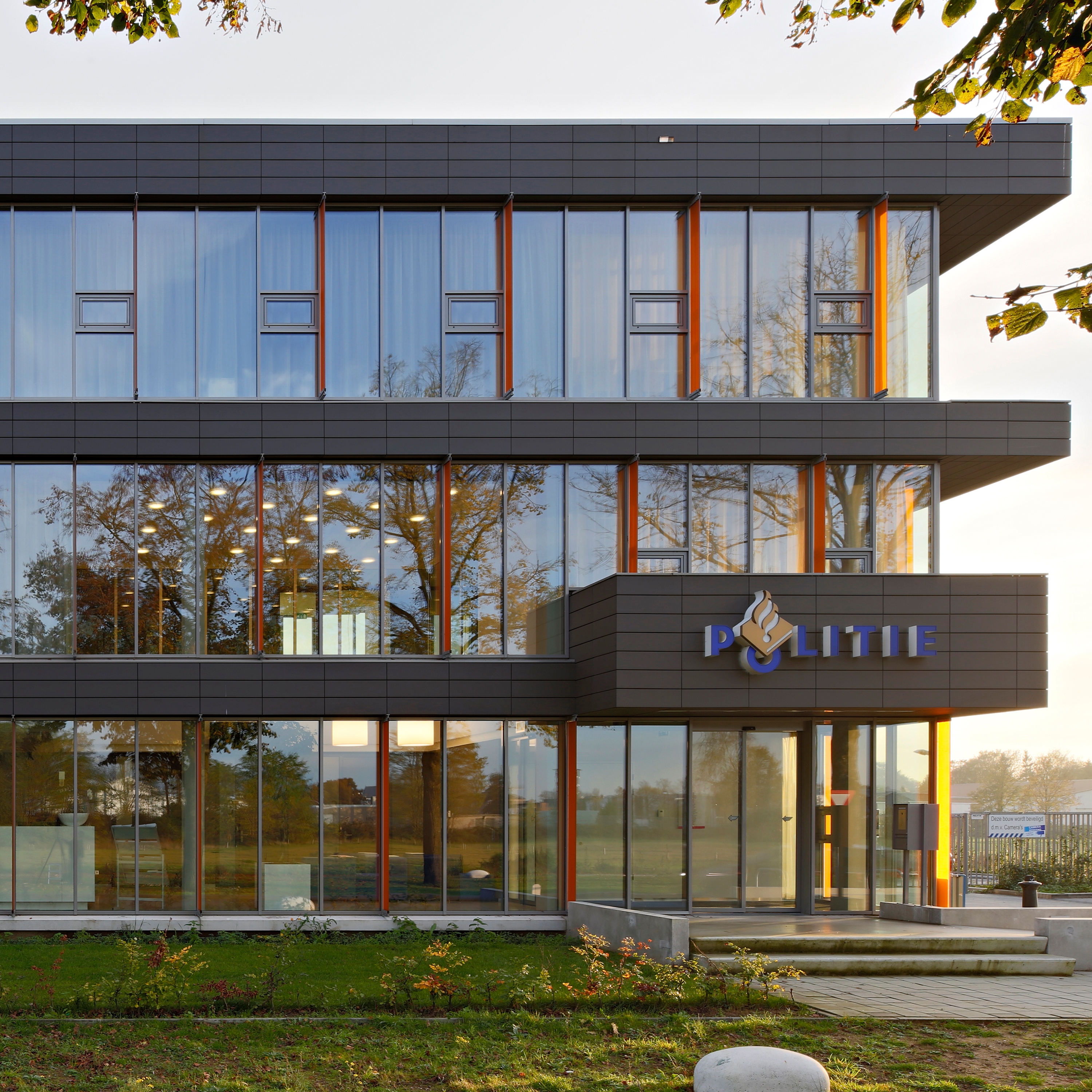 Display product Forster unico | Systems with thermal break from manufacturer Forster Profile Systems