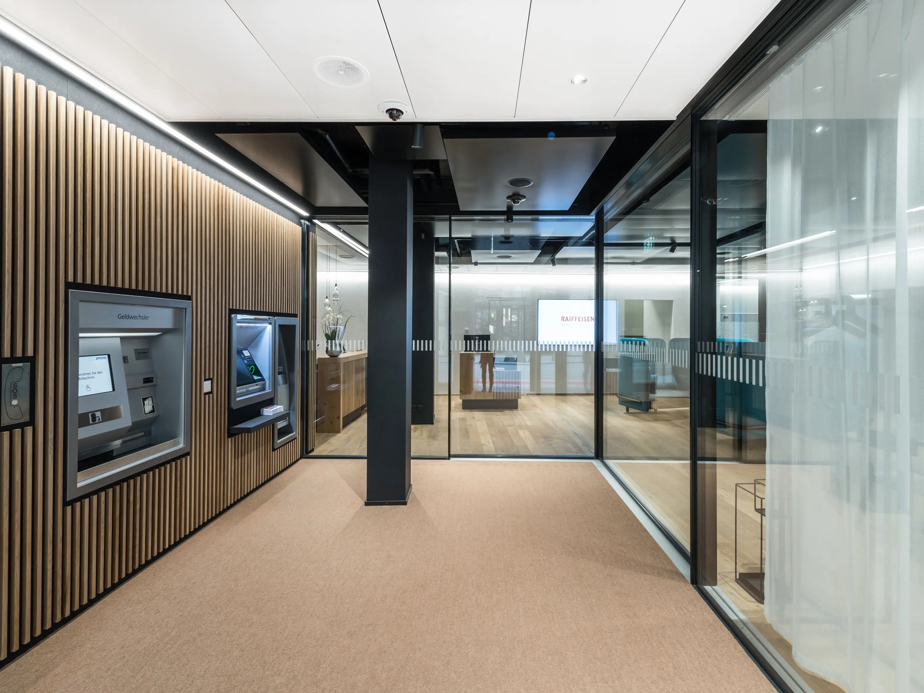 swissFineLine - Frameless sliding windows with smart monitoring