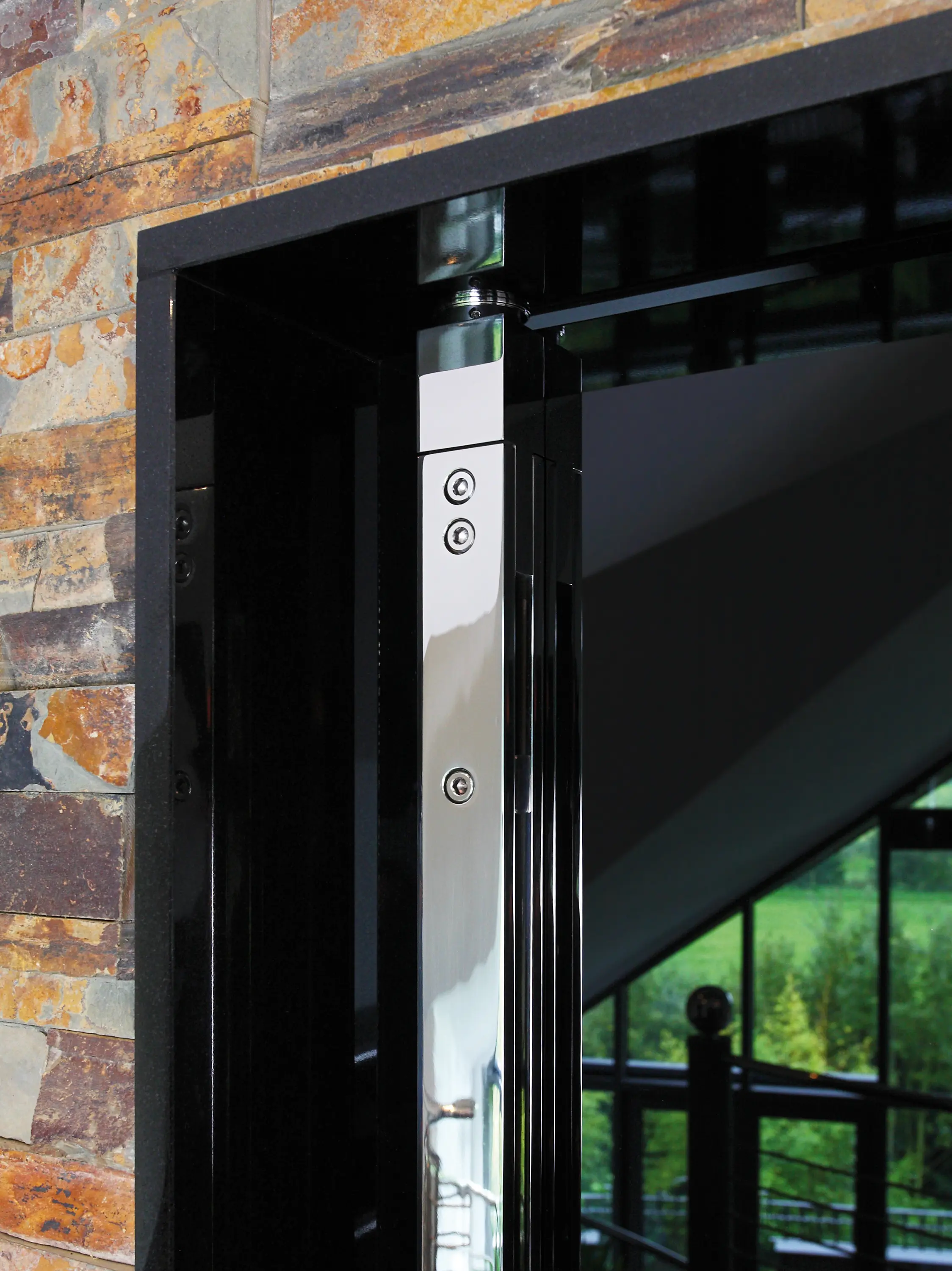 MWE Edelstahlmanufaktur - Akzent Door System/ Pivoting Door Rod Systems