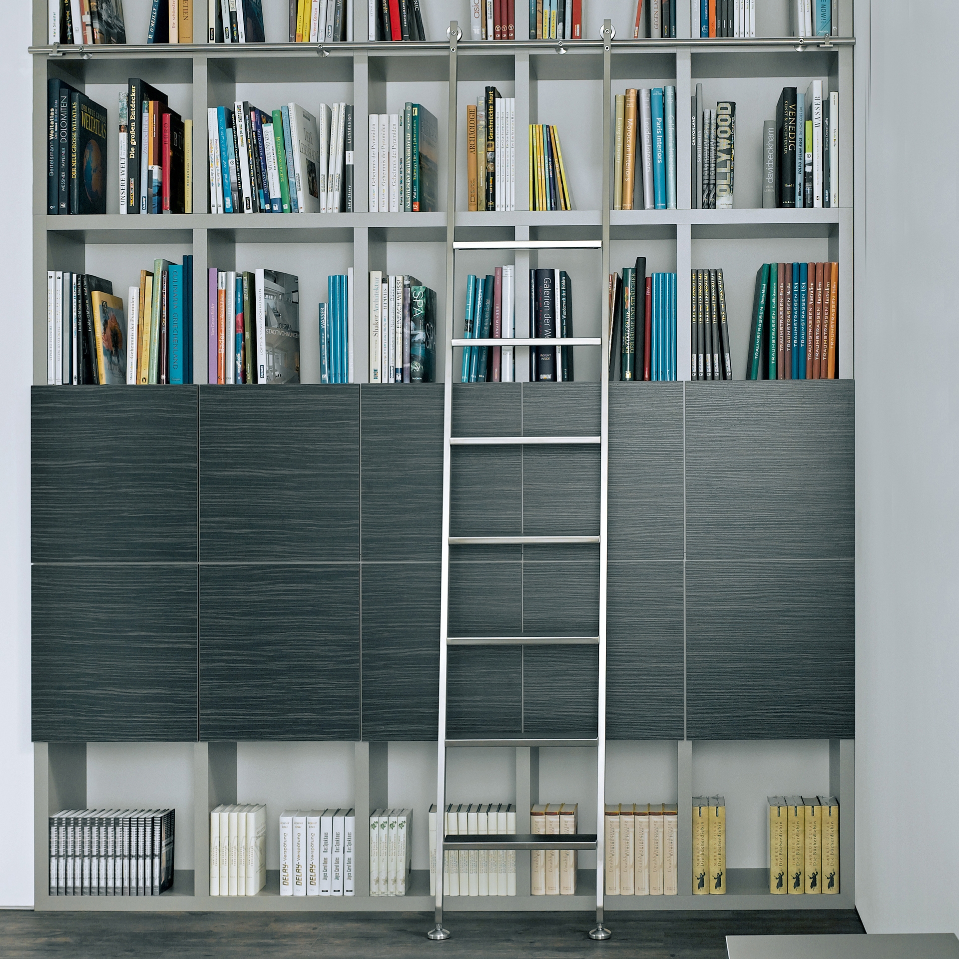 Afficher le produit Akzent Ladder System/ Sliding Ladder du fabricant MWE Edelstahlmanufaktur