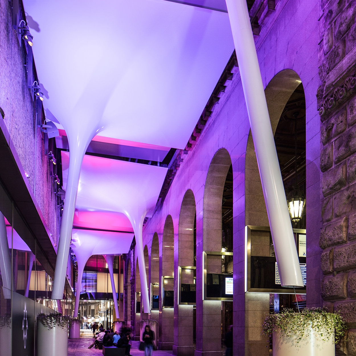 Display product Funnel Umbrellas from manufacturer Koch Membranen