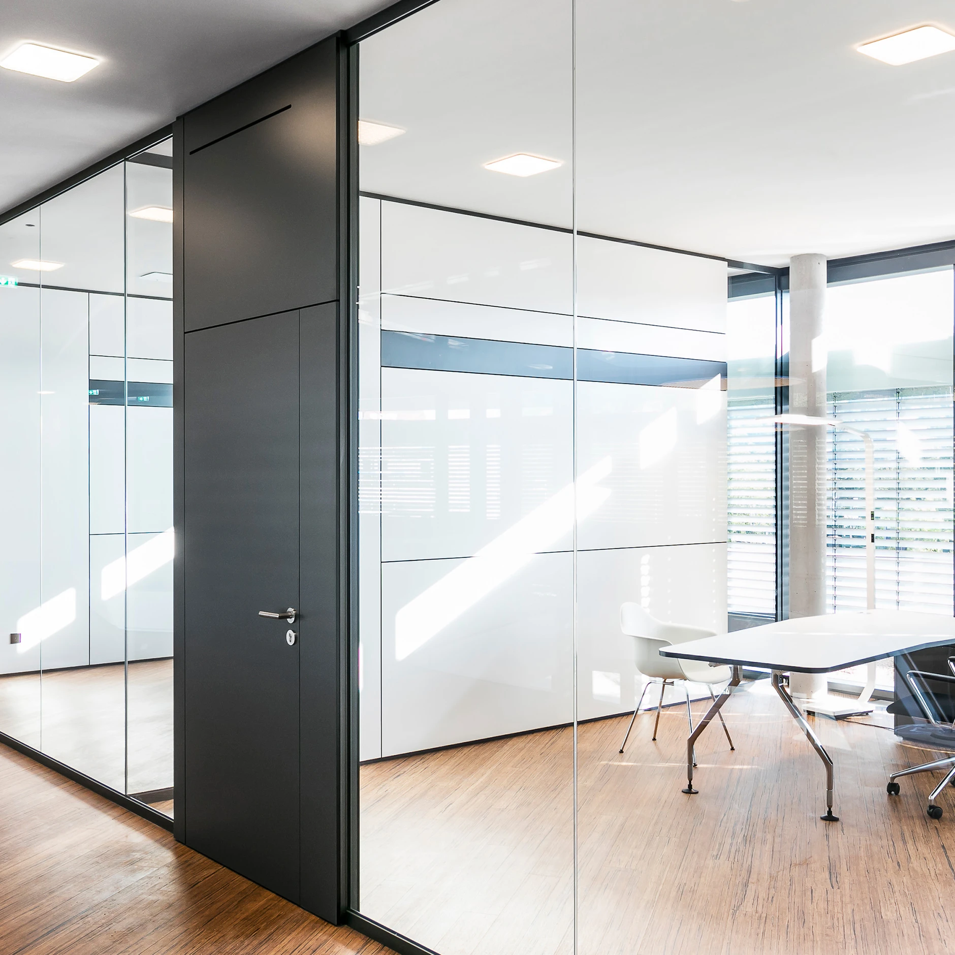 GLASS WALL