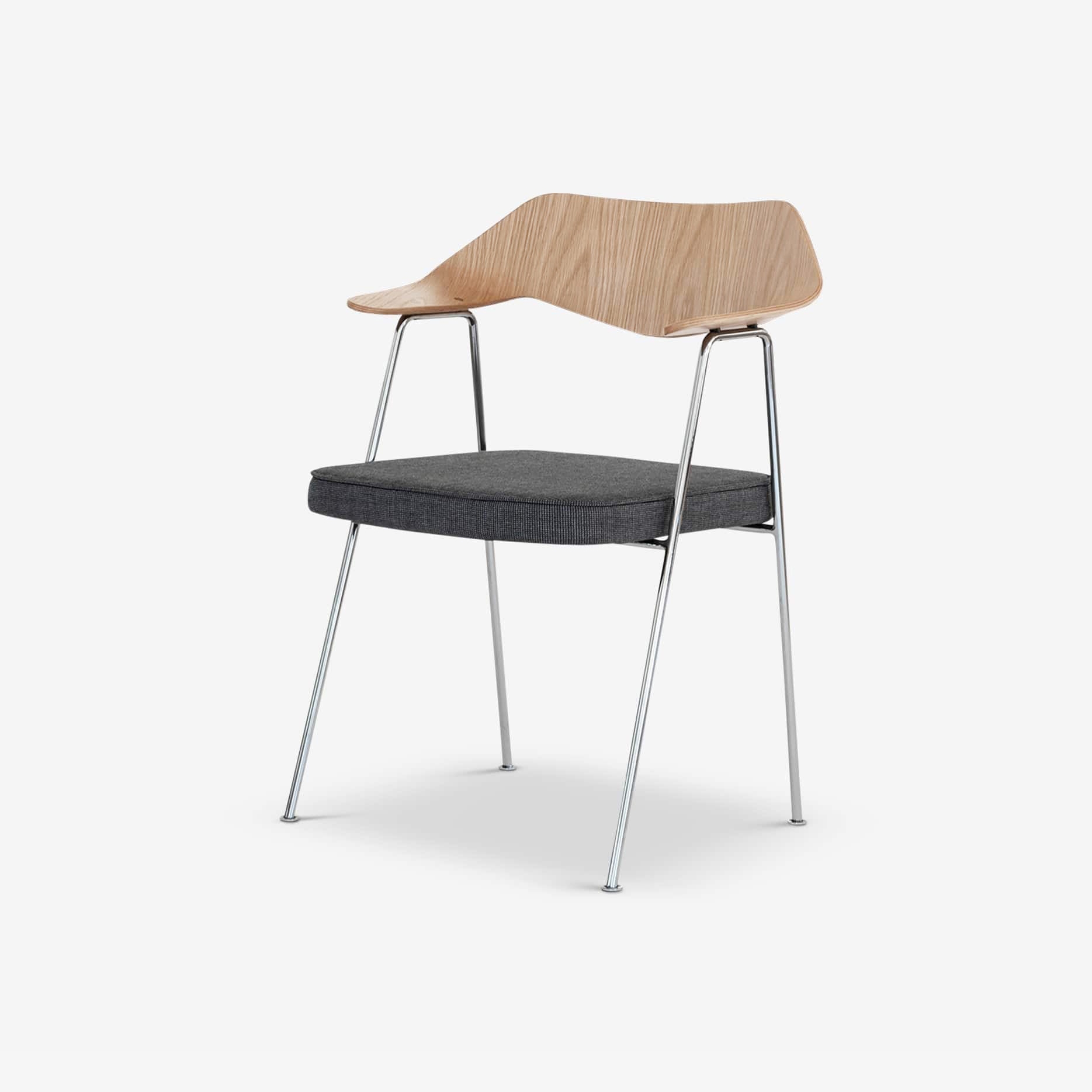 675 Chair | Oak