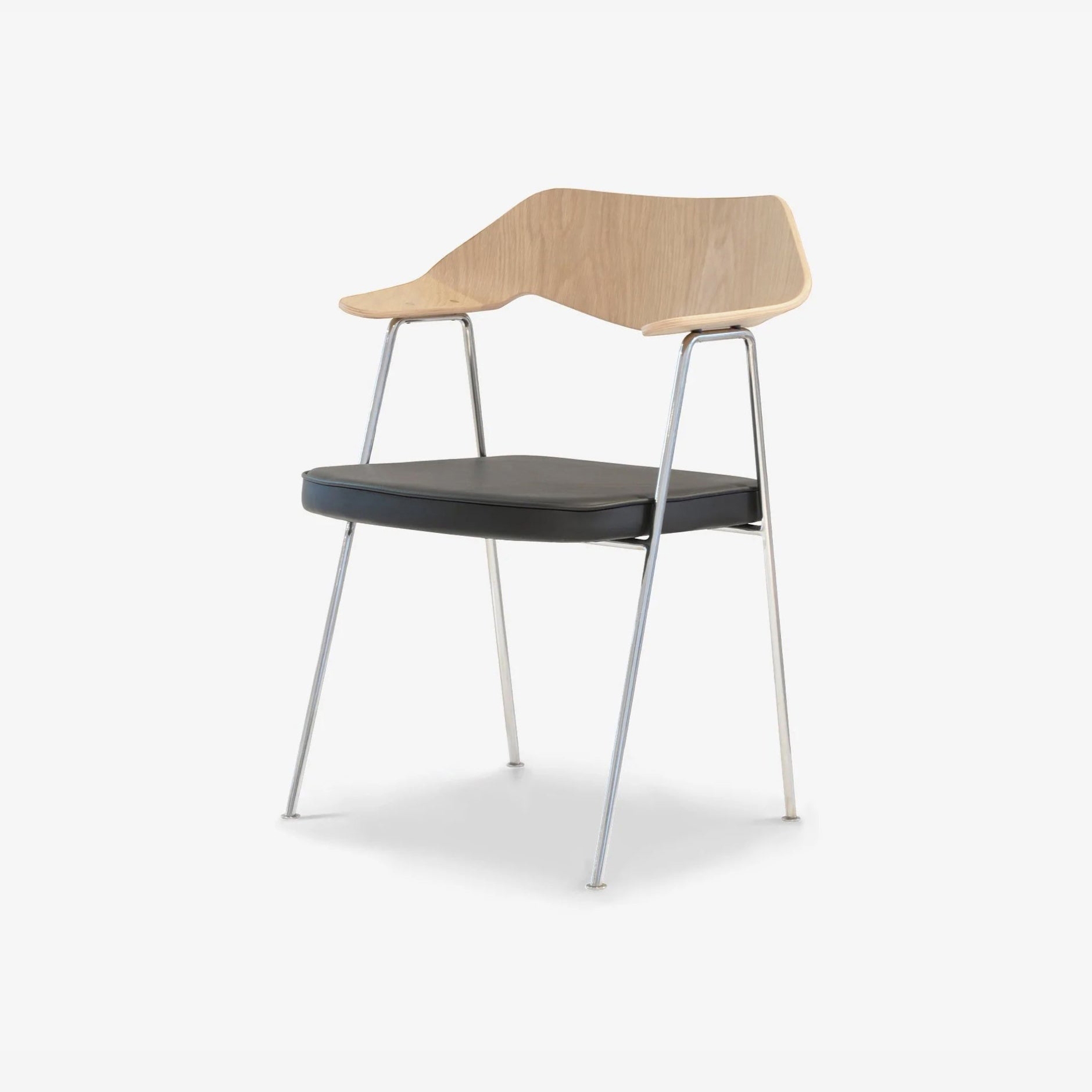 Display product 675 Chair | Oak - Leather from manufacturer Case Furniture