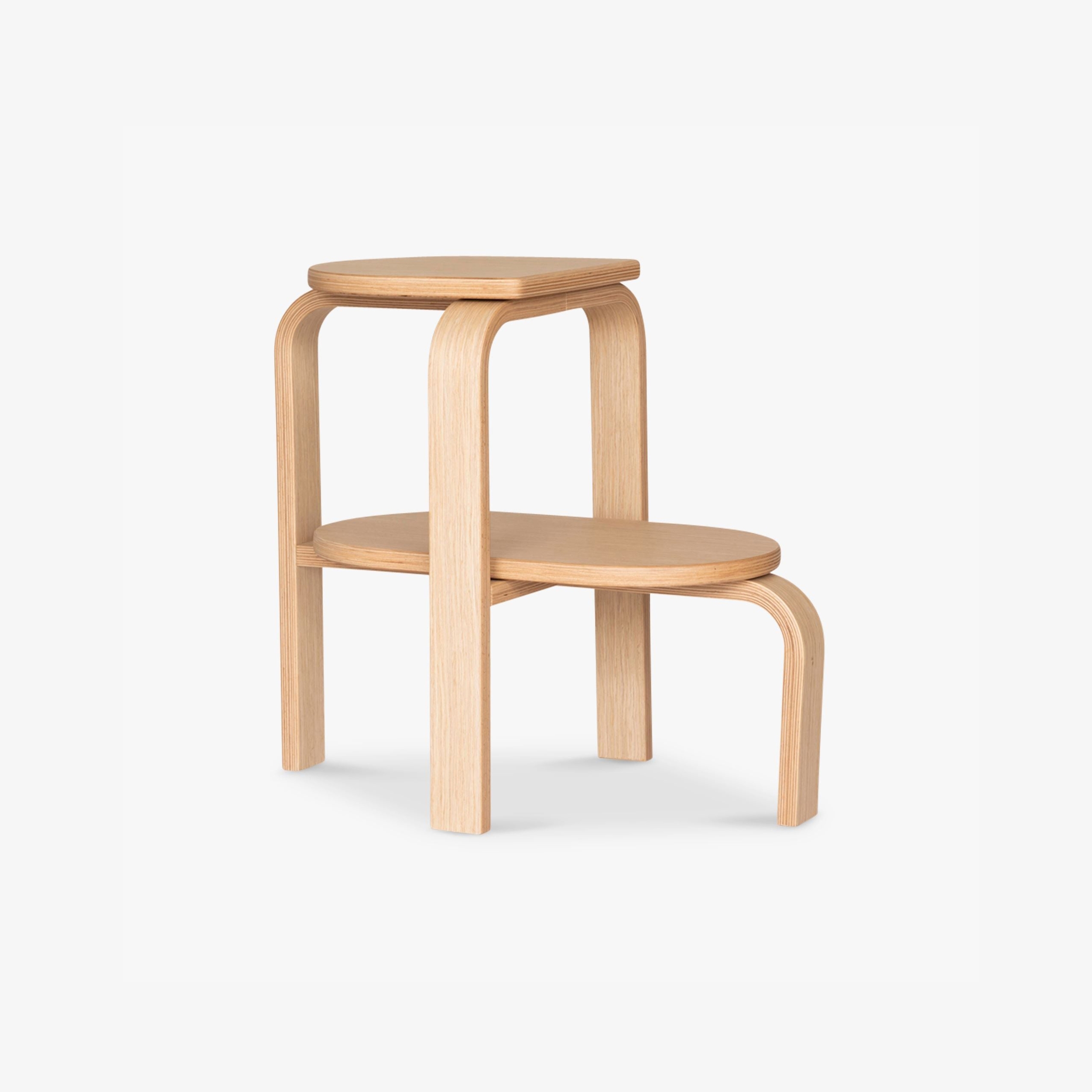 Altura Step Stool | Oak