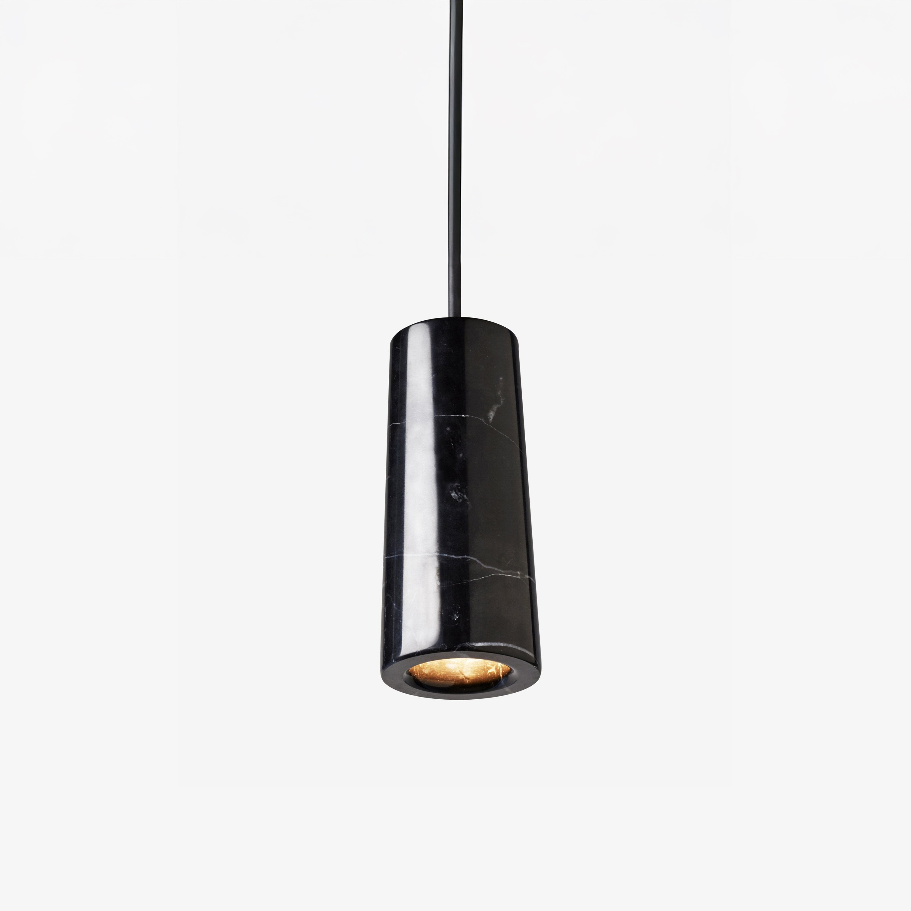 Afficher le produit Core Pendant | Nero Marquina Marble du fabricant Case Furniture