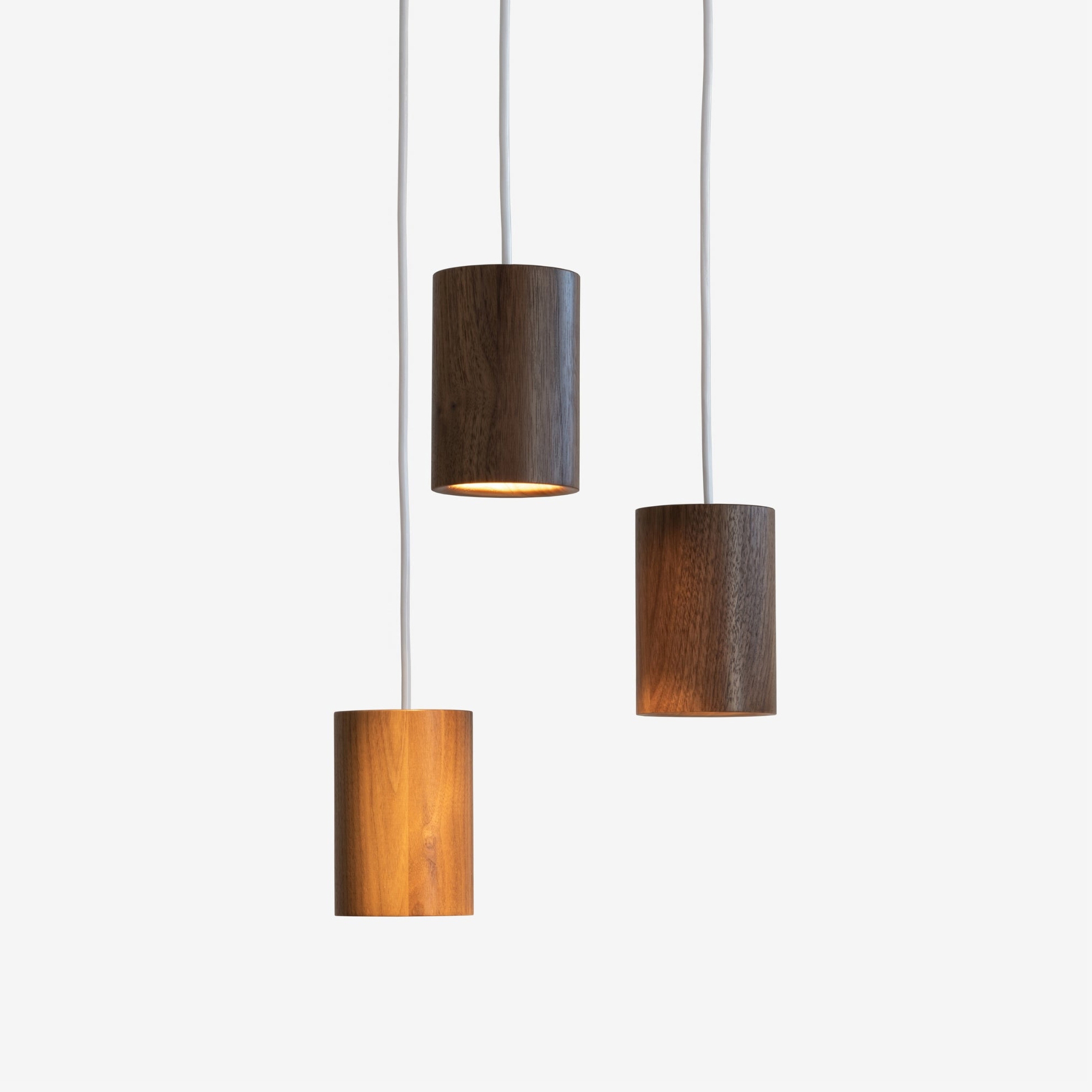 Afficher le produit Solid 3-Pendant Cluster | Cylinder du fabricant Case Furniture