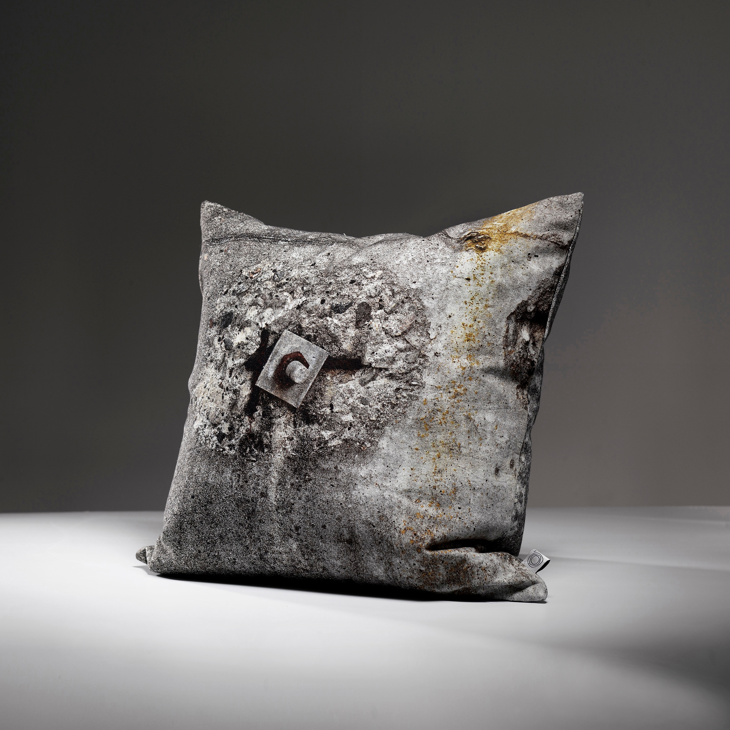 Produkt Concrete Cushion des Herstellers CONCRETE WALL anzeigen