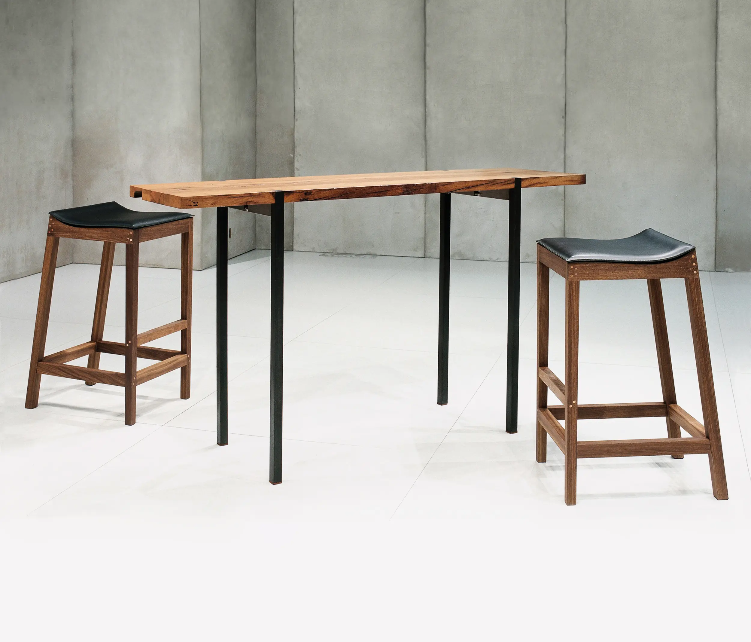 Redwitz - Oria table