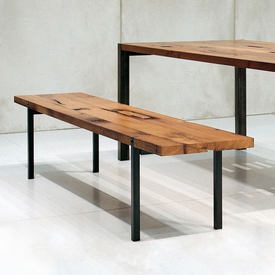 Display product Oria B bench from manufacturer Redwitz