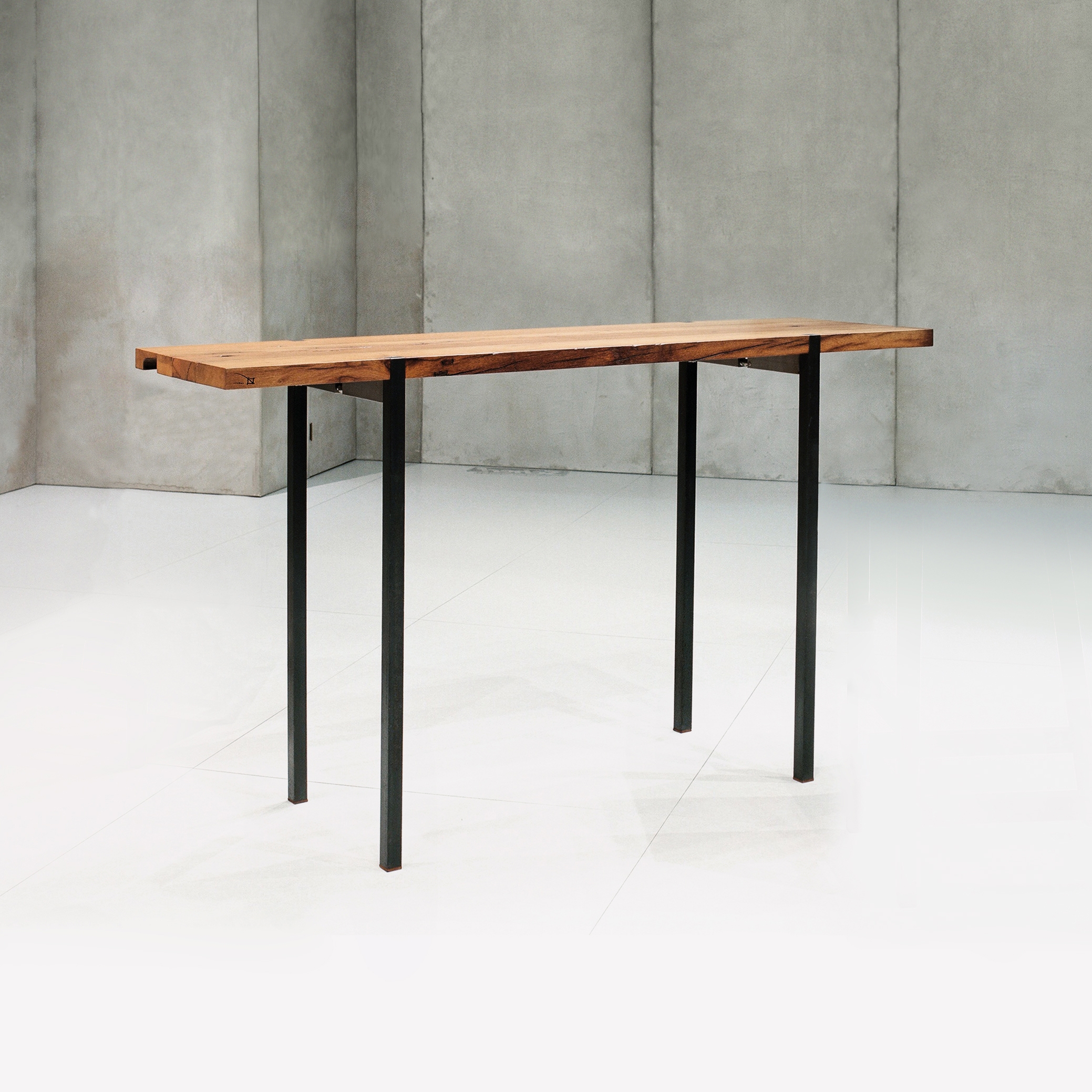 Afficher le produit Oria Alto table|console du fabricant Redwitz