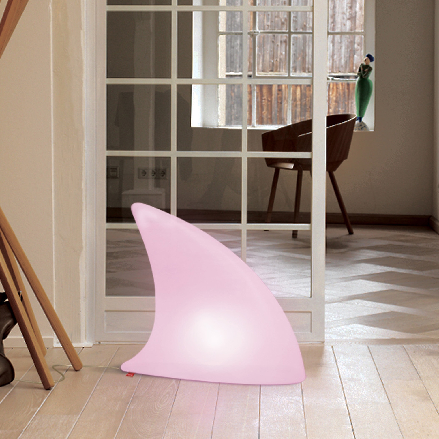 Mostra il prodotto Shark Indoor LED del produttore Moree