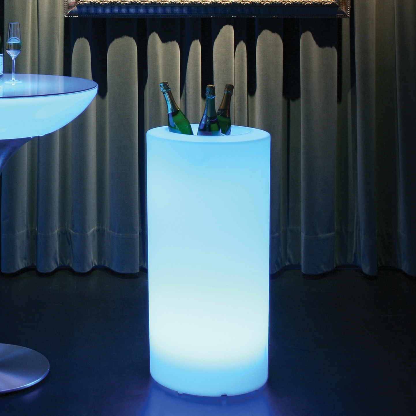 Display product Cooler Led Accu Outdoor from manufacturer Moree