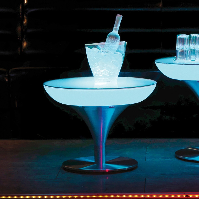 Afficher le produit Lounge M 45 Indoor LED du fabricant Moree