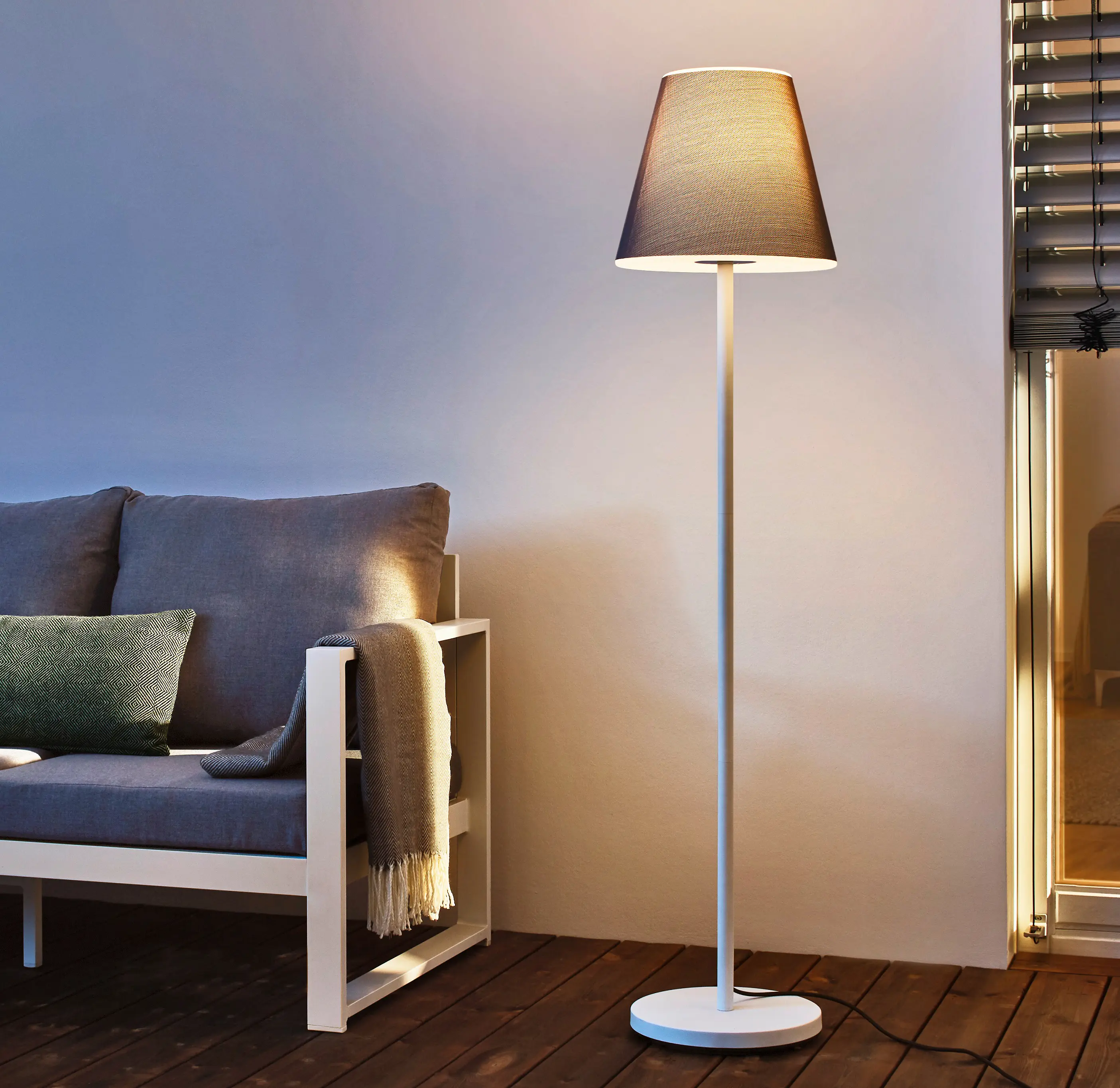 Moree - Swap | with grey coated fabric shade