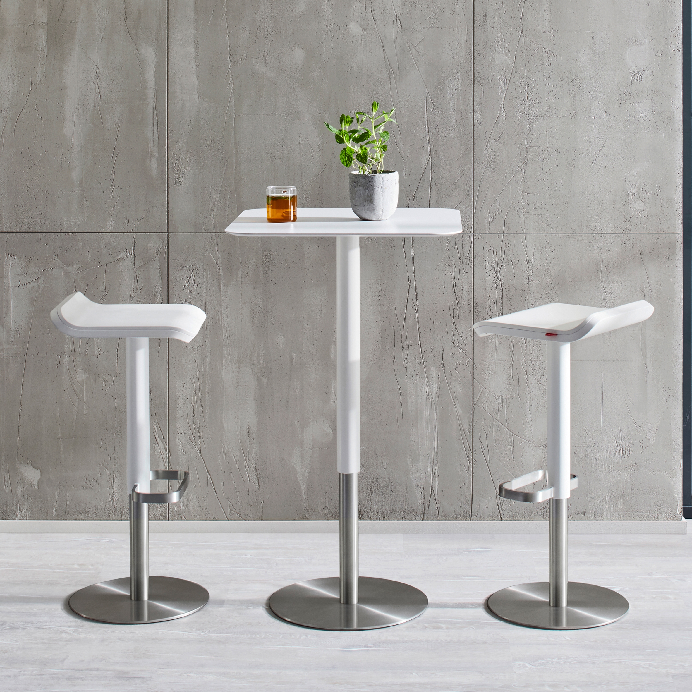 Produkt Ed 105 Bar Table des Herstellers Moree anzeigen