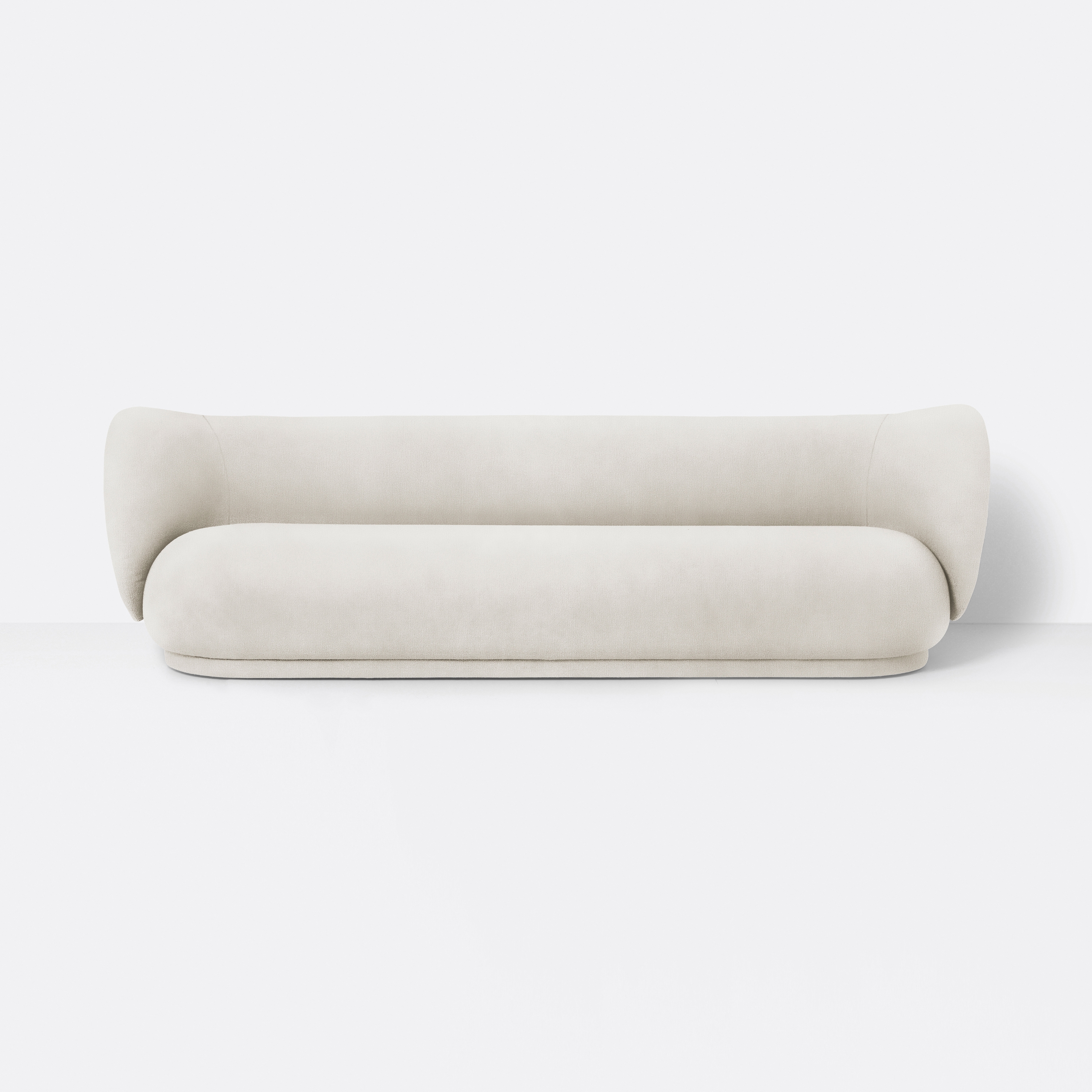 Produkt Rico 4-Seater Sofa - Brushed - Off White des Herstellers ferm LIVING anzeigen