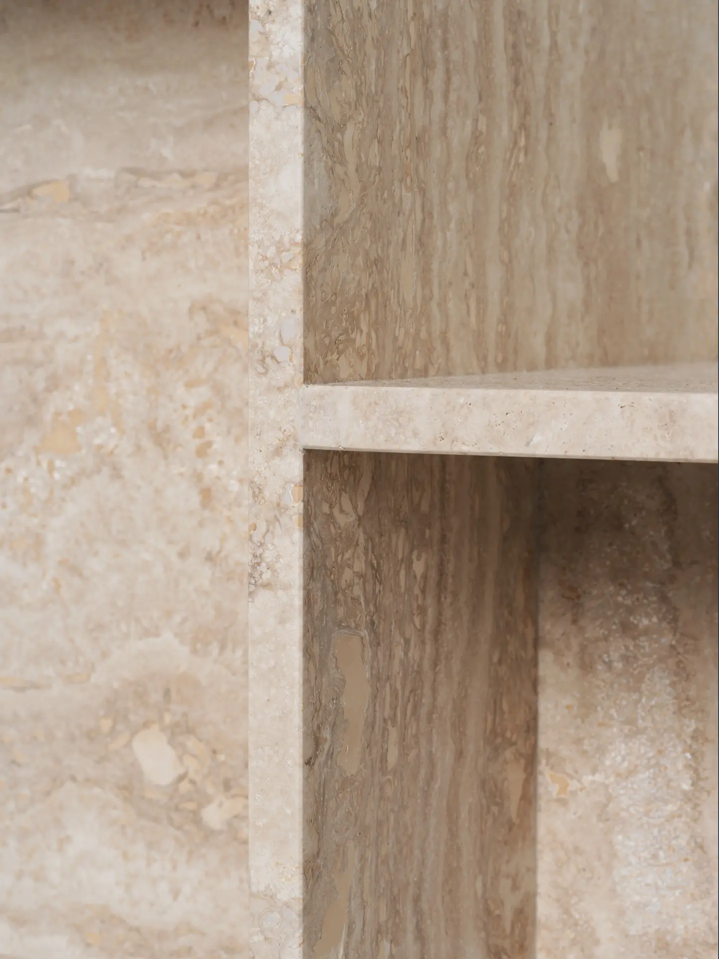 ferm LIVING - Distinct Side Table - Travertine