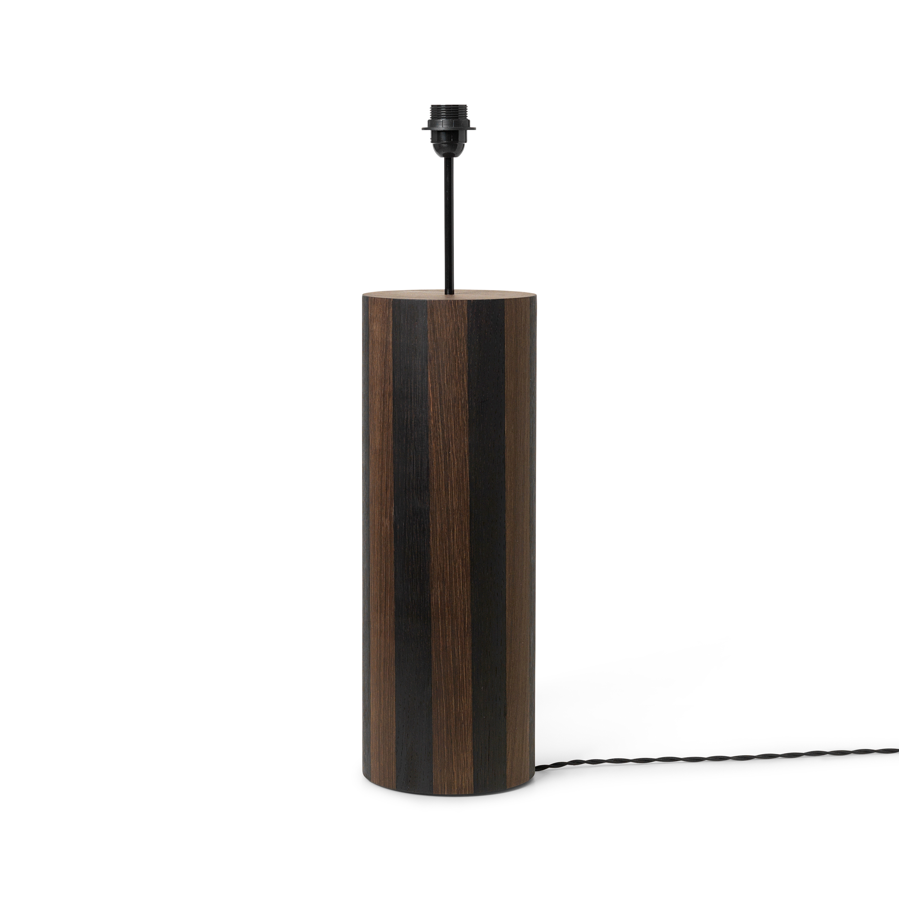Produkt Post Floor Lamp Base - Lines des Herstellers ferm LIVING anzeigen