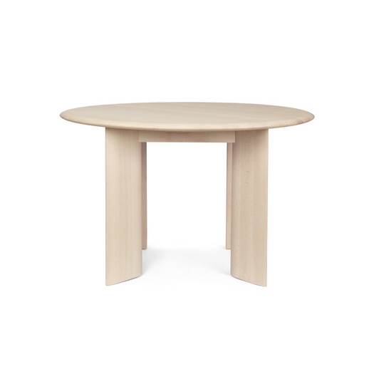 Mostra il prodotto Bevel Round Table Ø 117 - White Oiled Beech del produttore ferm LIVING