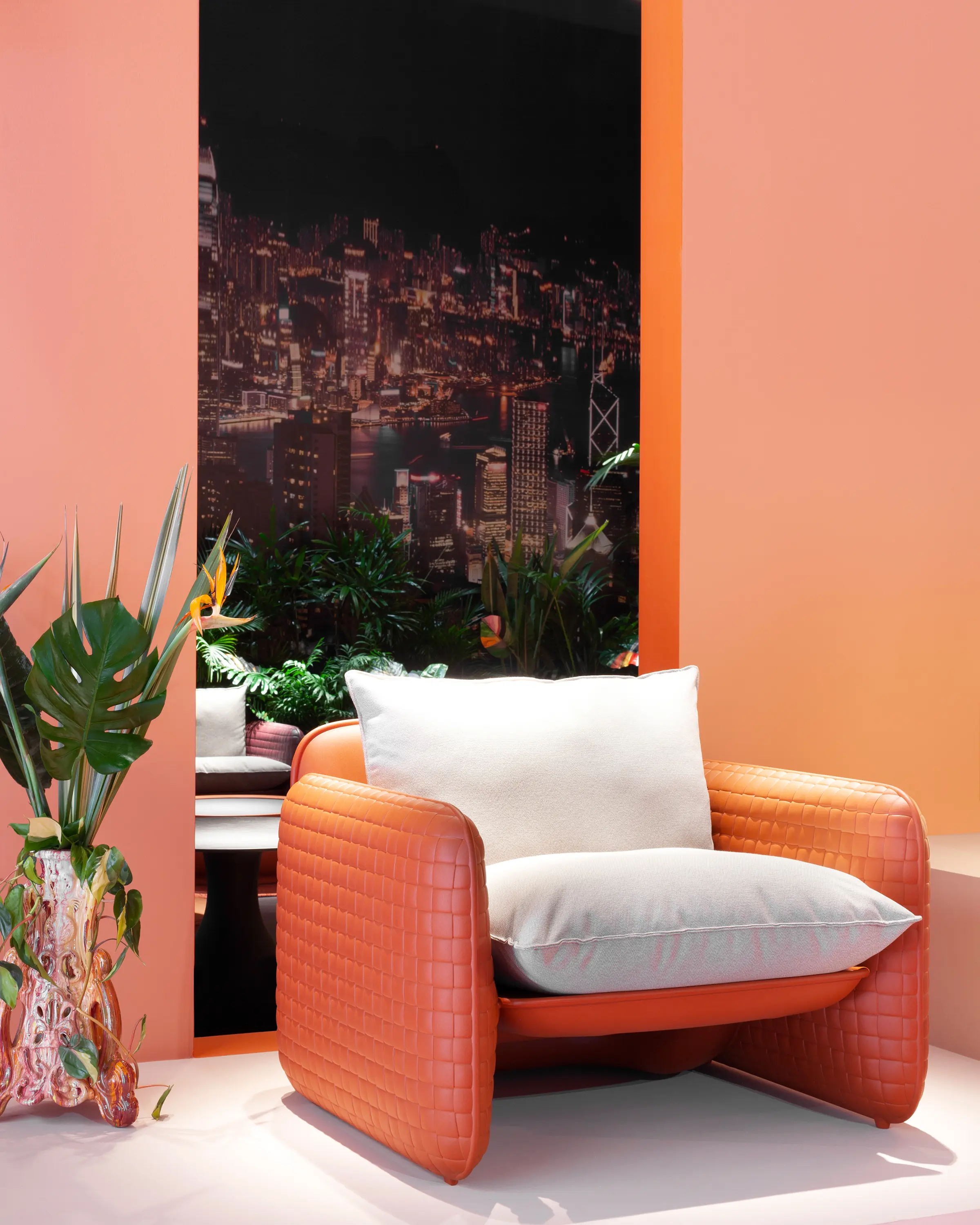 Slide - Mara Sofa