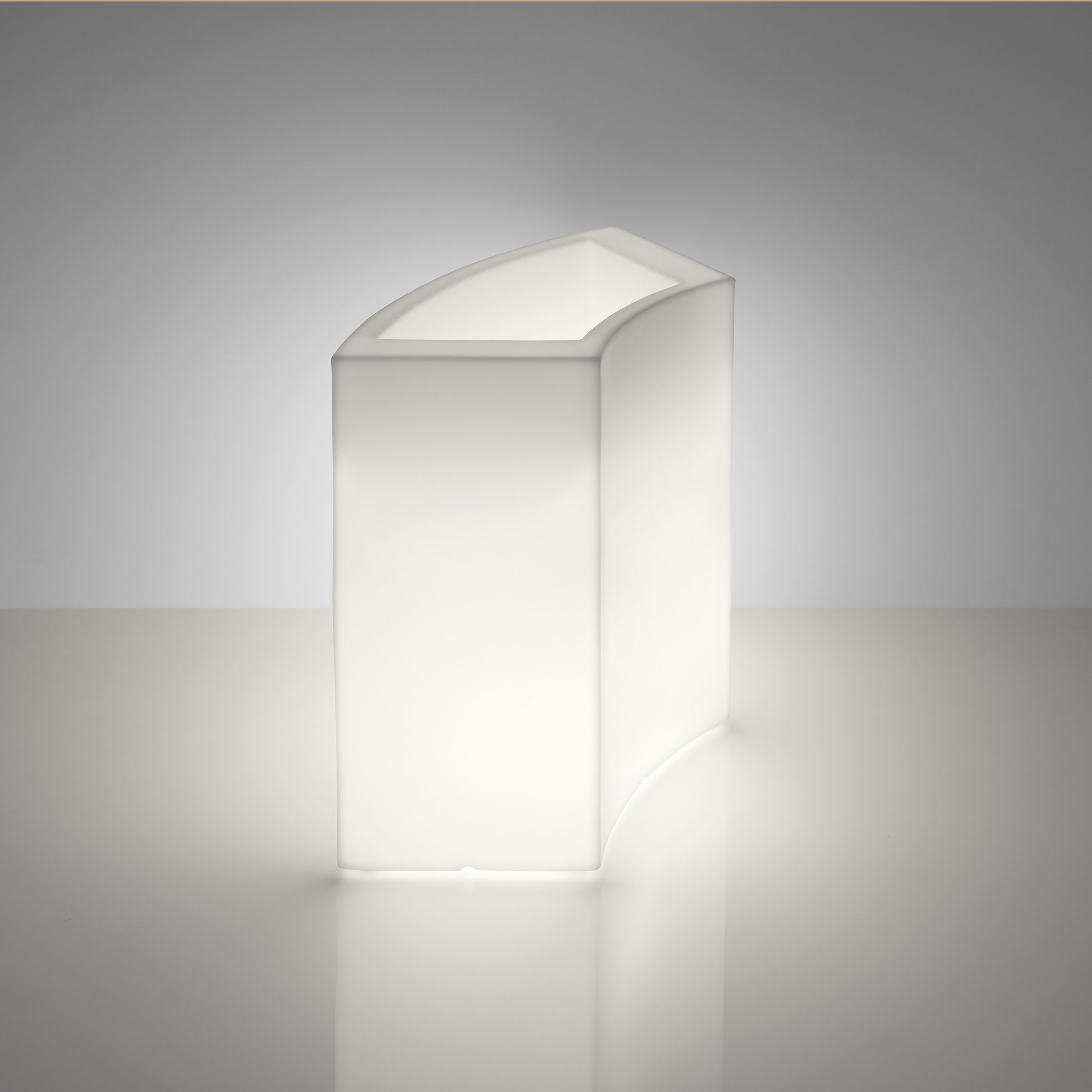 Display product Ice Bar from manufacturer Slide