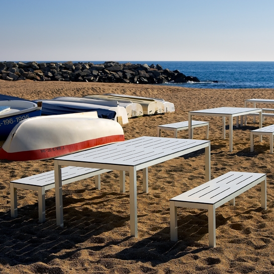 Mar de Aluminio Table