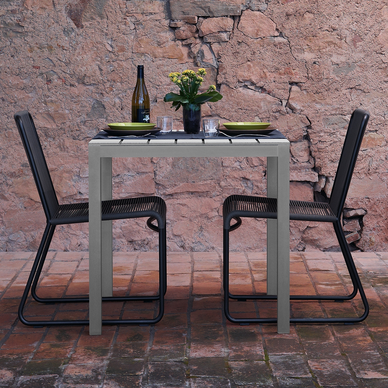 Mostra il prodotto Midi Outdoor Table del produttore Sistema Midi