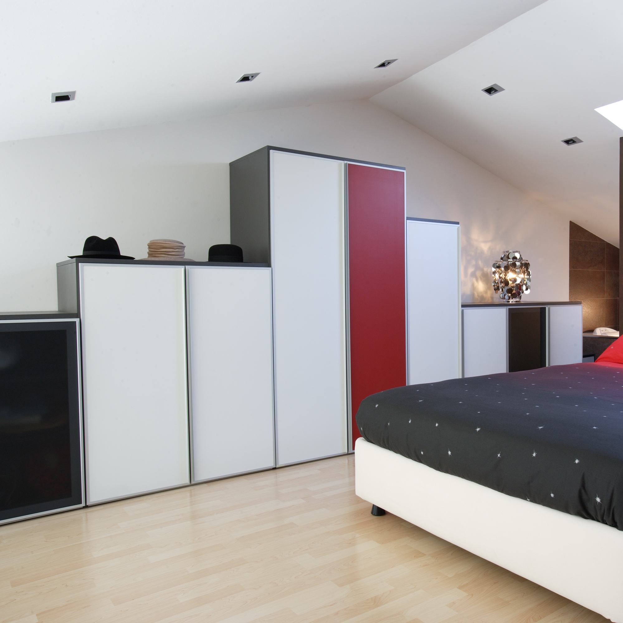 Vertoon produk Inside Closet van vervaardiger Sistema Midi