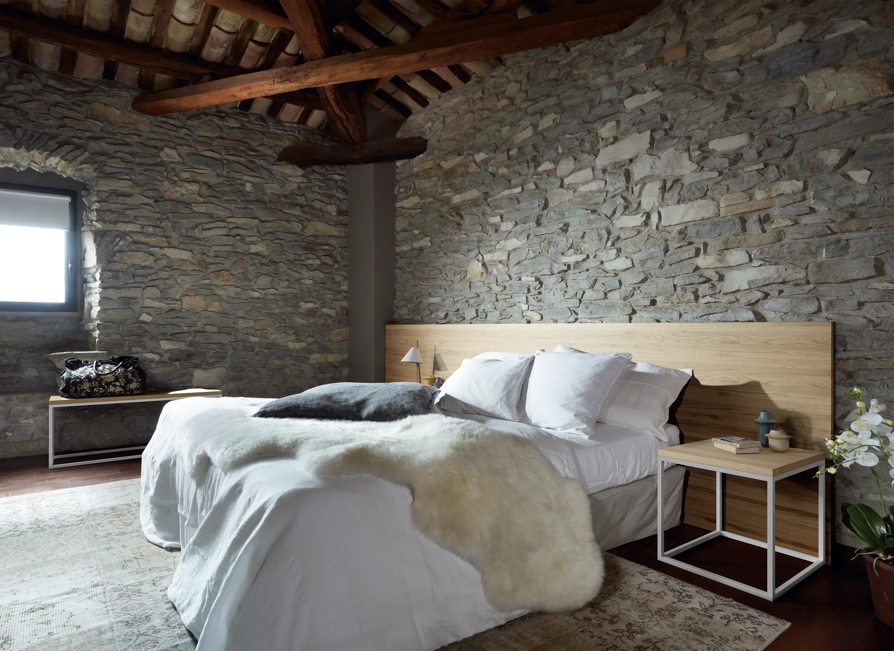 Sistema Midi - Solid Timber Headboard