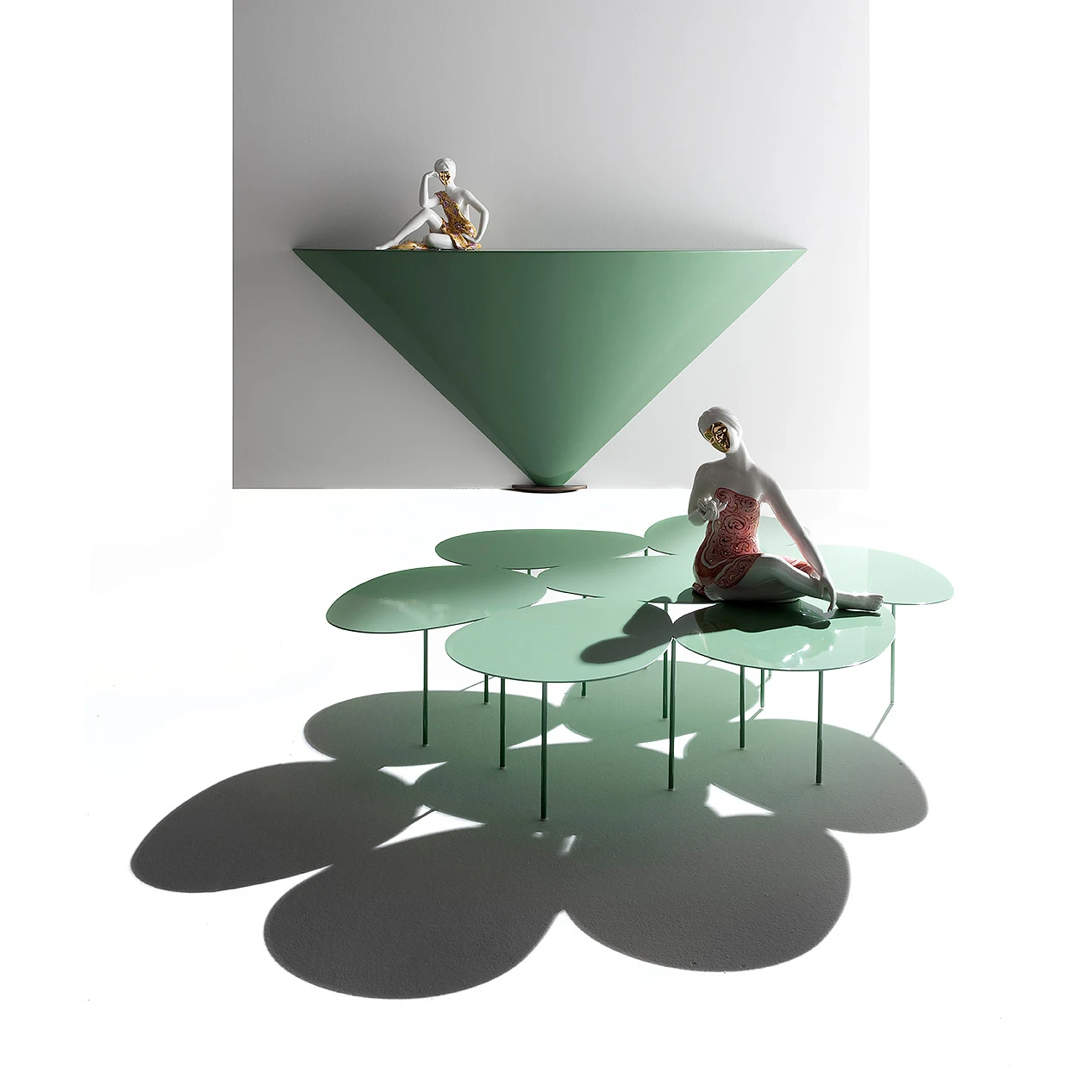 TAVOLI E COMPLEMENTI