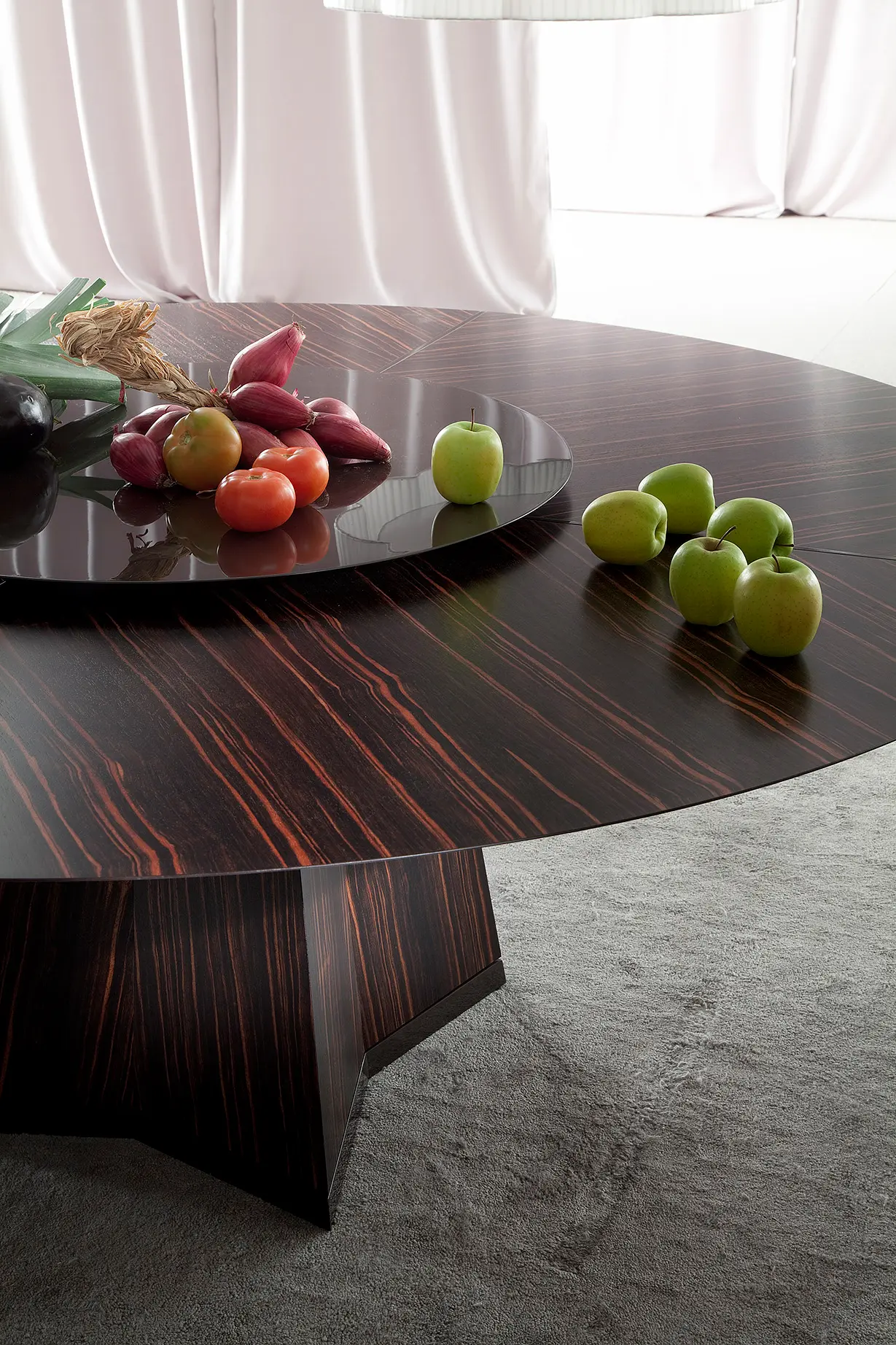 Erba Italia - Pensami round dining table