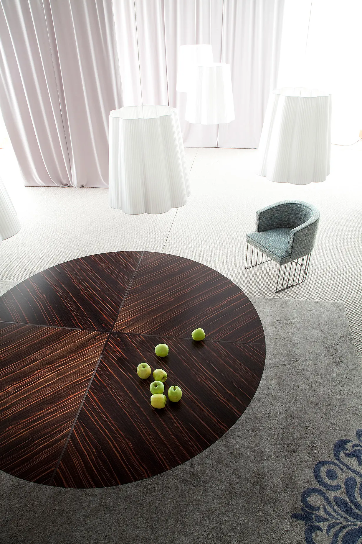 Erba Italia - Pensami round dining table
