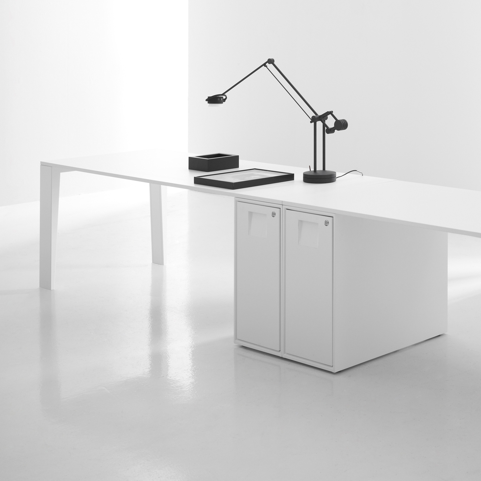 Mostrar el producto Mahia Operative del fabricante Famo