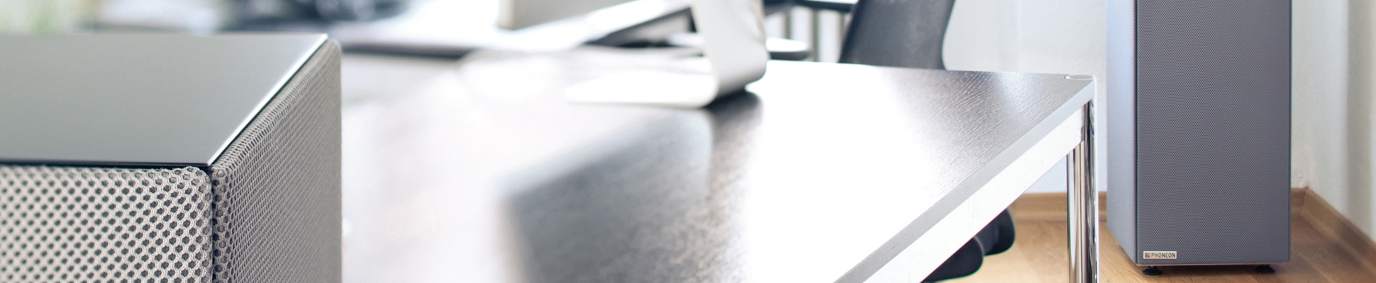 Discover the world of manufacturer Phoneon