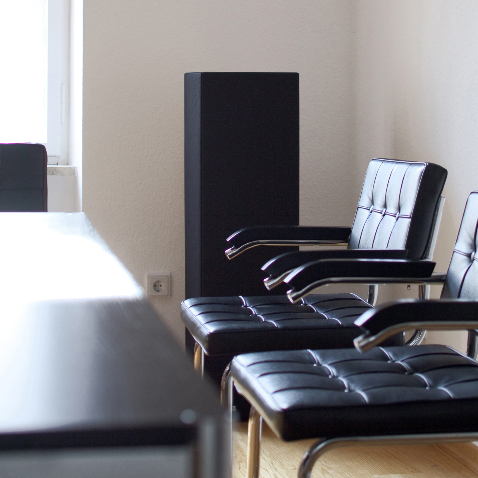 Mostra il prodotto Sound Butler tbox TP30 black del produttore Phoneon