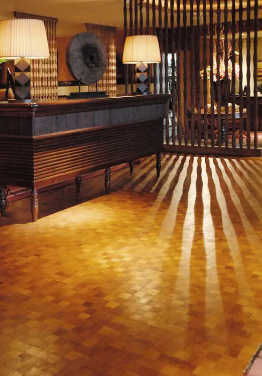 Deesawat - Domino floor